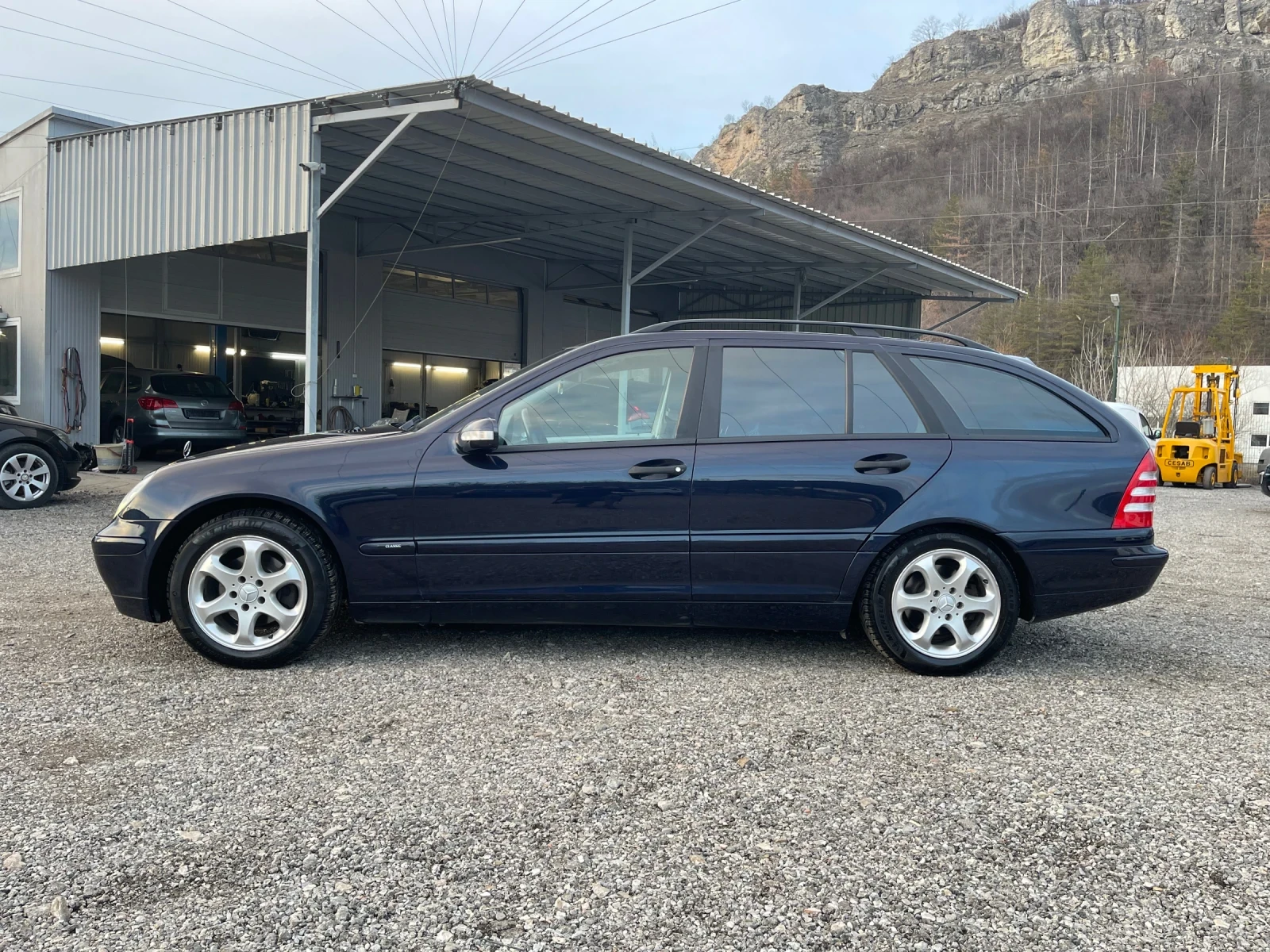 Mercedes-Benz C 180 1.8i-AUTOMATIC-ГАЗ ИНЖЕКЦИОН-АВТОКАСКО-НАПЪЛНО ОБС - изображение 2