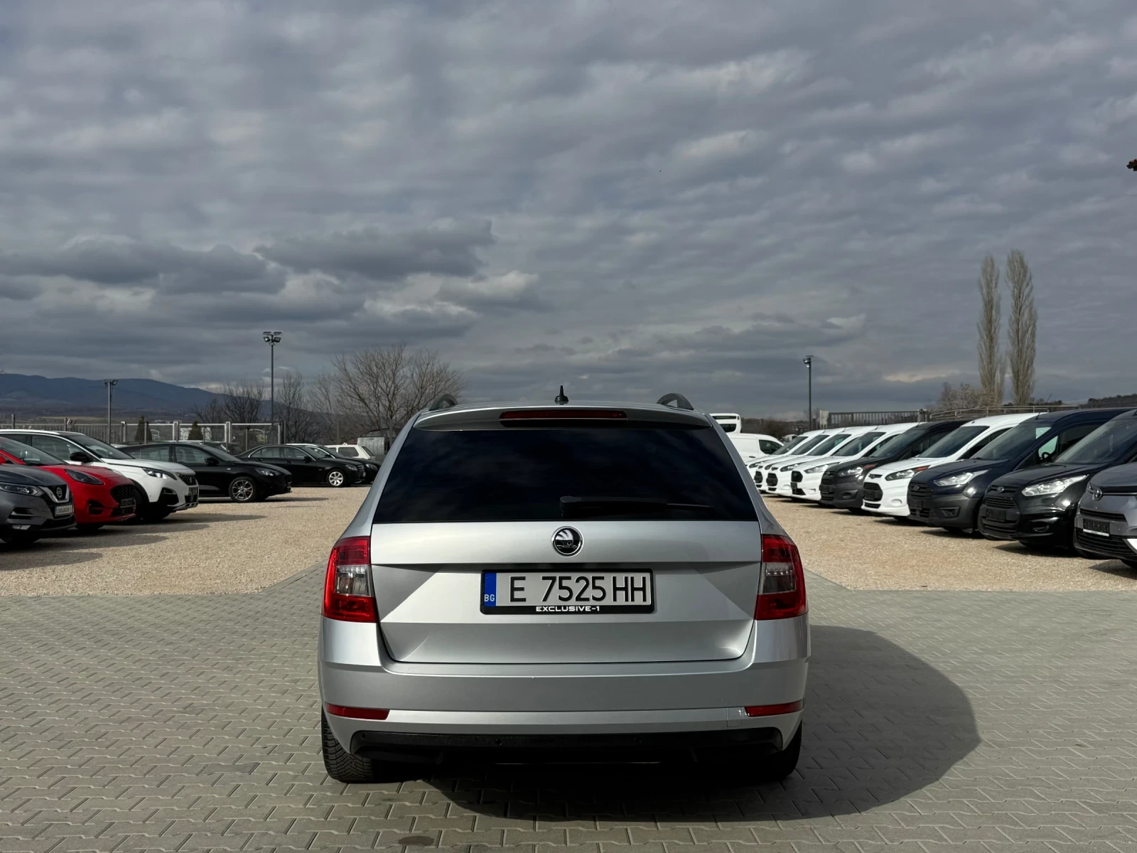 Skoda Octavia 1.6TDI AVTOMAT TOP - изображение 4