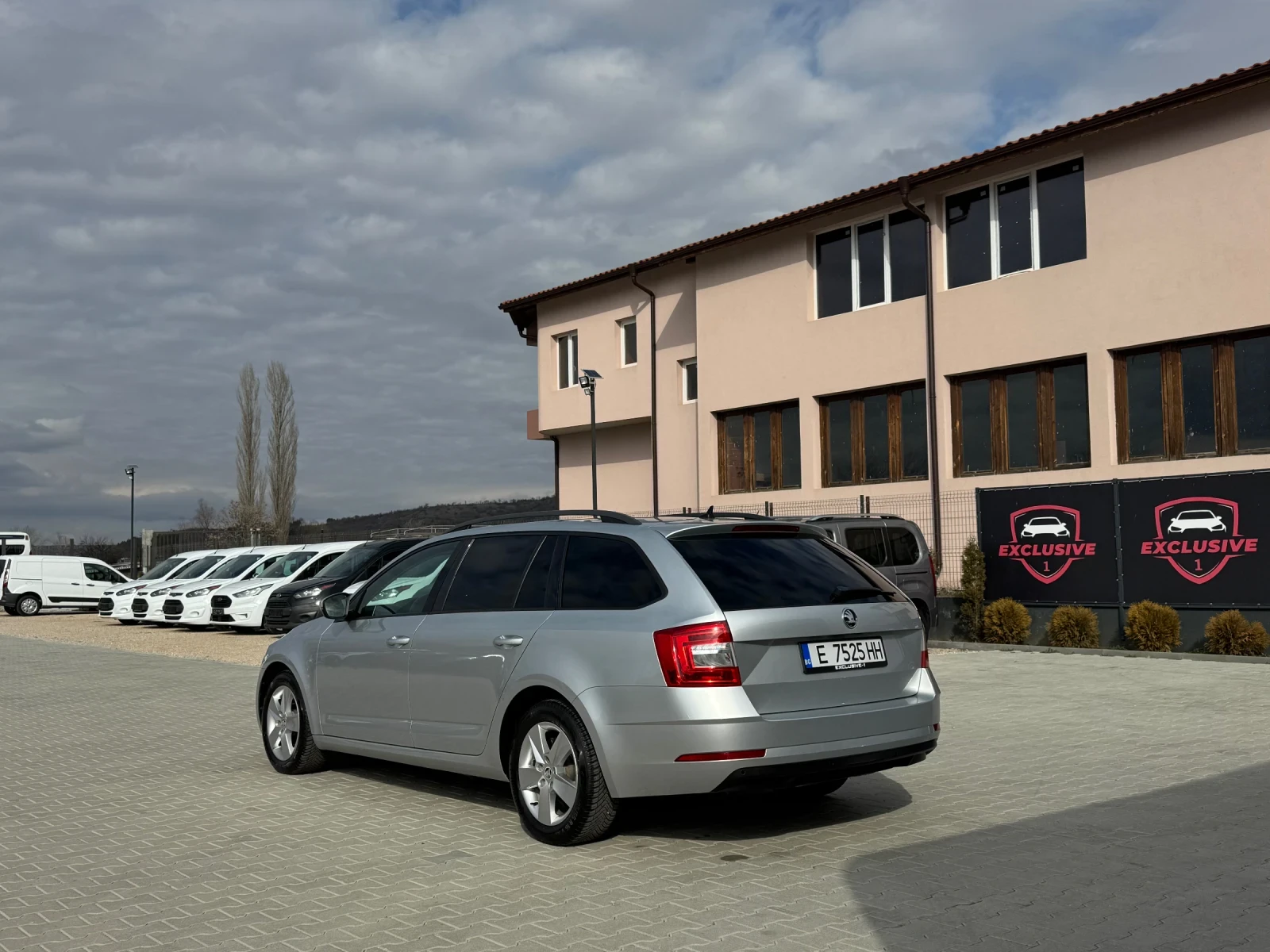 Skoda Octavia 1.6TDI AVTOMAT TOP - изображение 3