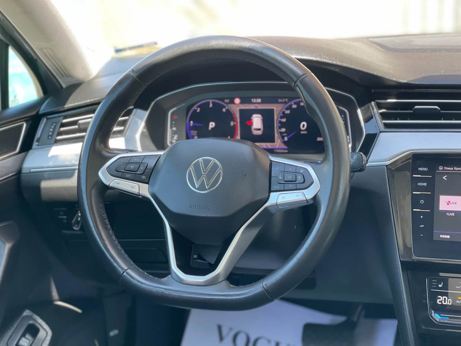 VW Passat PANO* Keyless* Massage* Memory* Camera - изображение 10