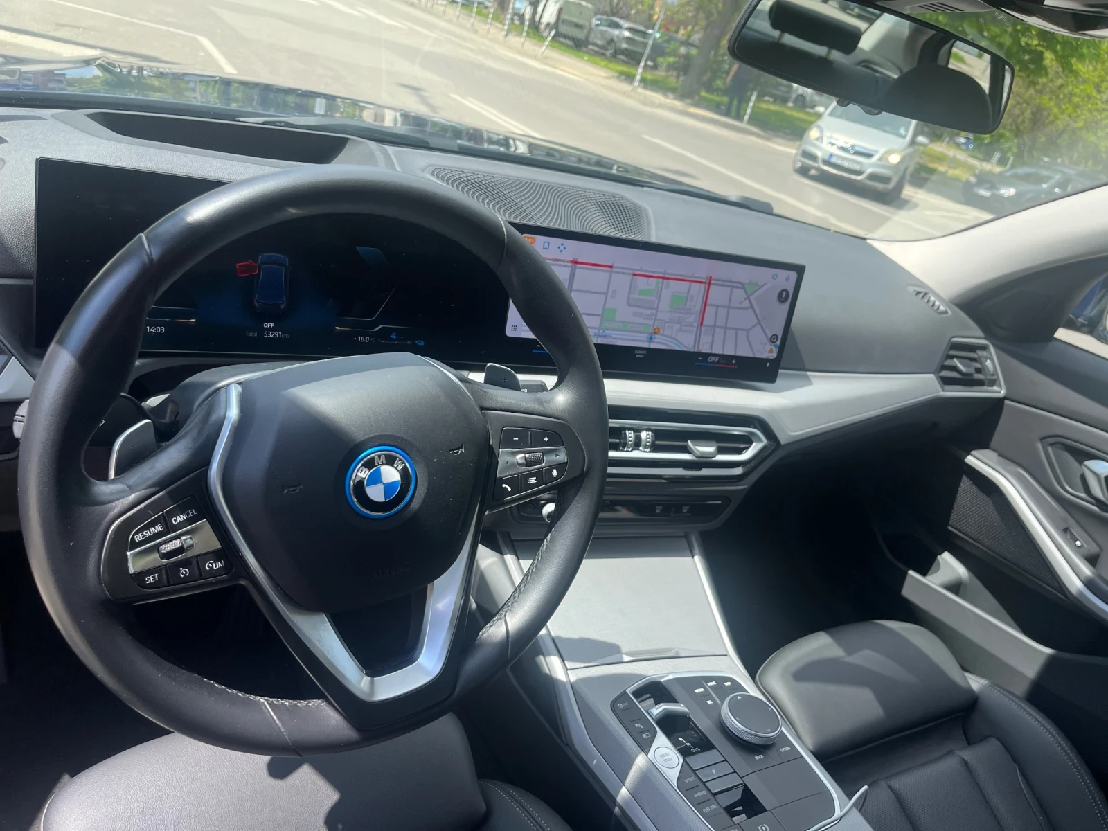 BMW 330 292hp 2к-та гуми джанти - изображение 9