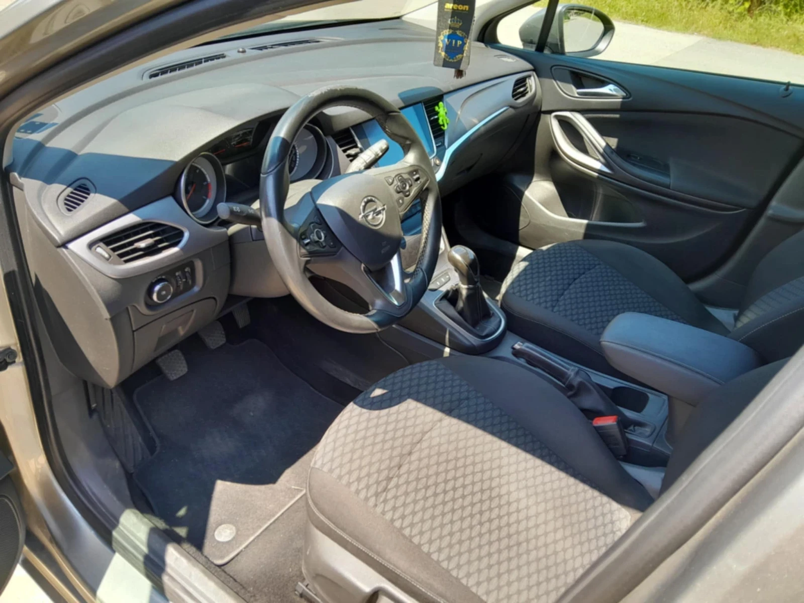 Opel Astra 1.6 - изображение 5