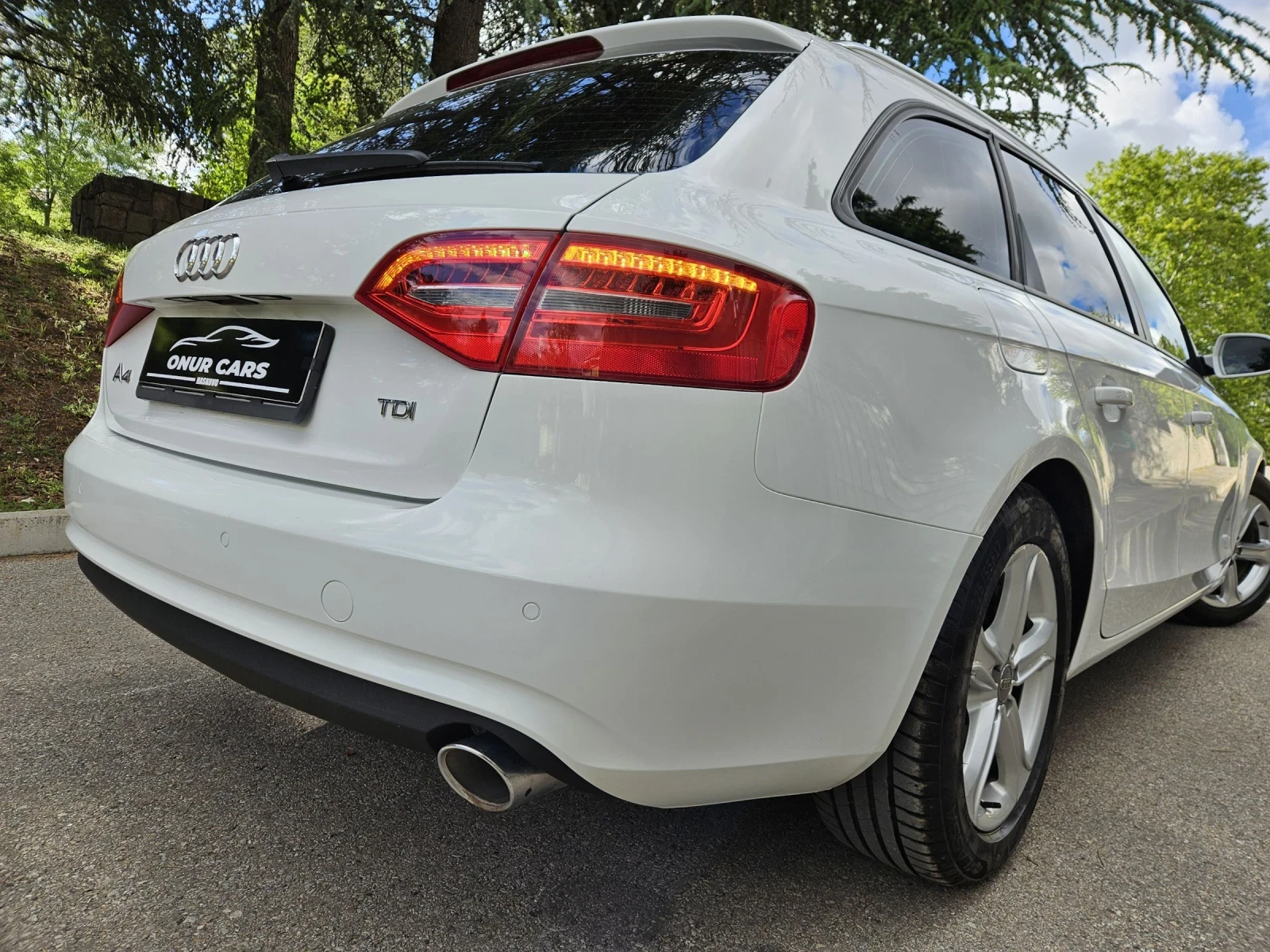 Audi A4 3.0 TDI V6/Bi-Xenon/Подгрев/Дистроник/KeylessGo/B8 - изображение 6