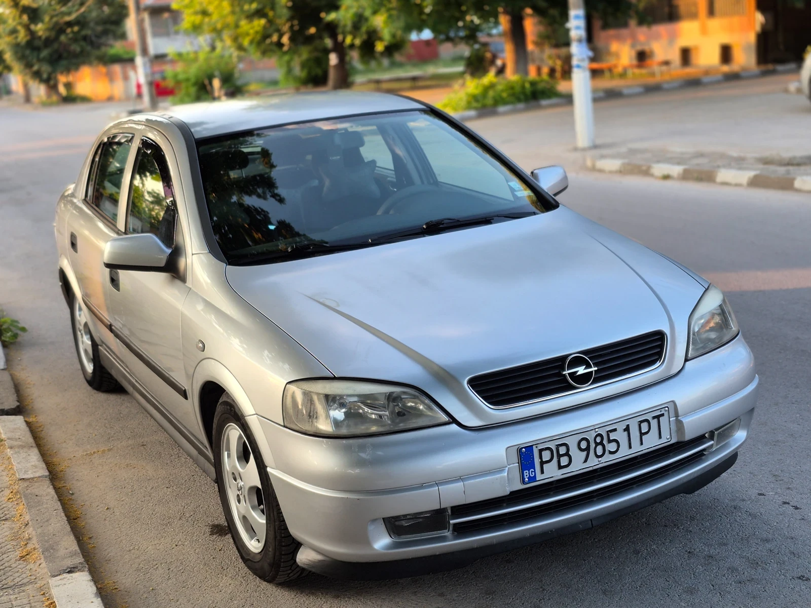 Opel Astra 1.6 16V Бензин/Климатик - изображение 6