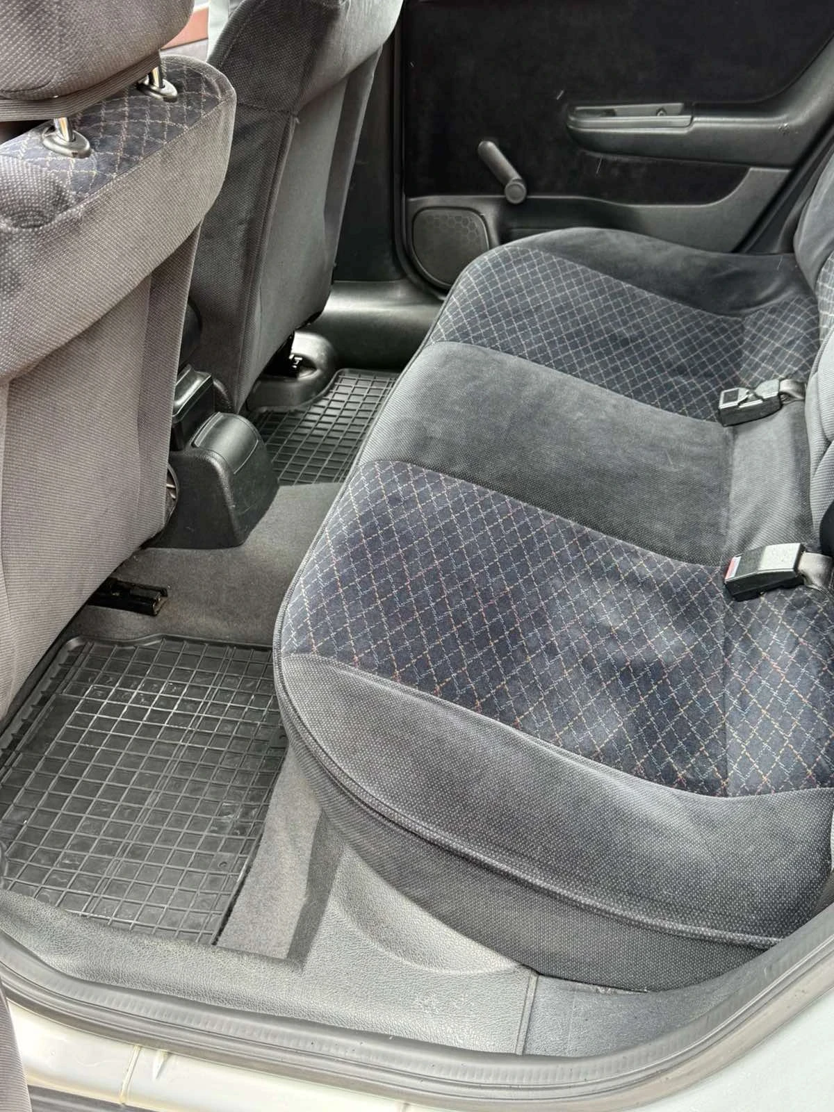 Opel Astra 1.6 16V Бензин/Климатик - изображение 9