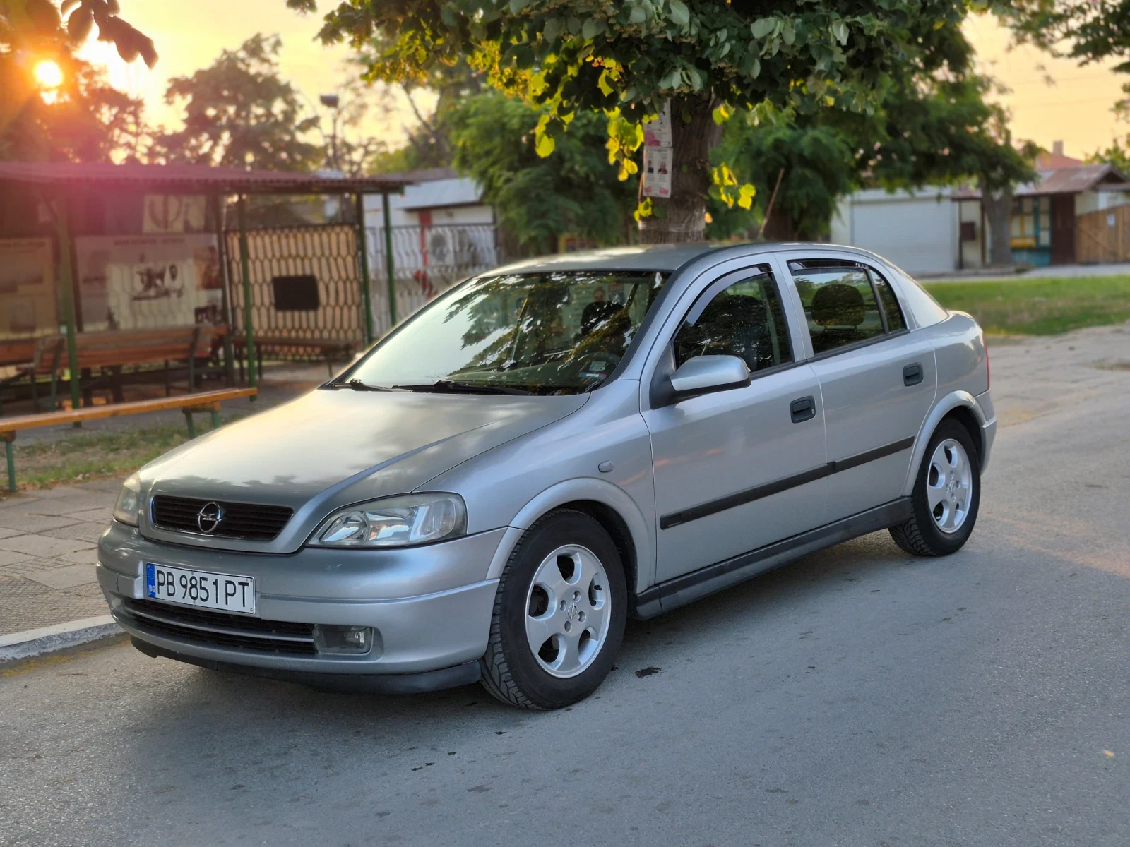 Opel Astra 1.6 16V Бензин/Климатик - изображение 7