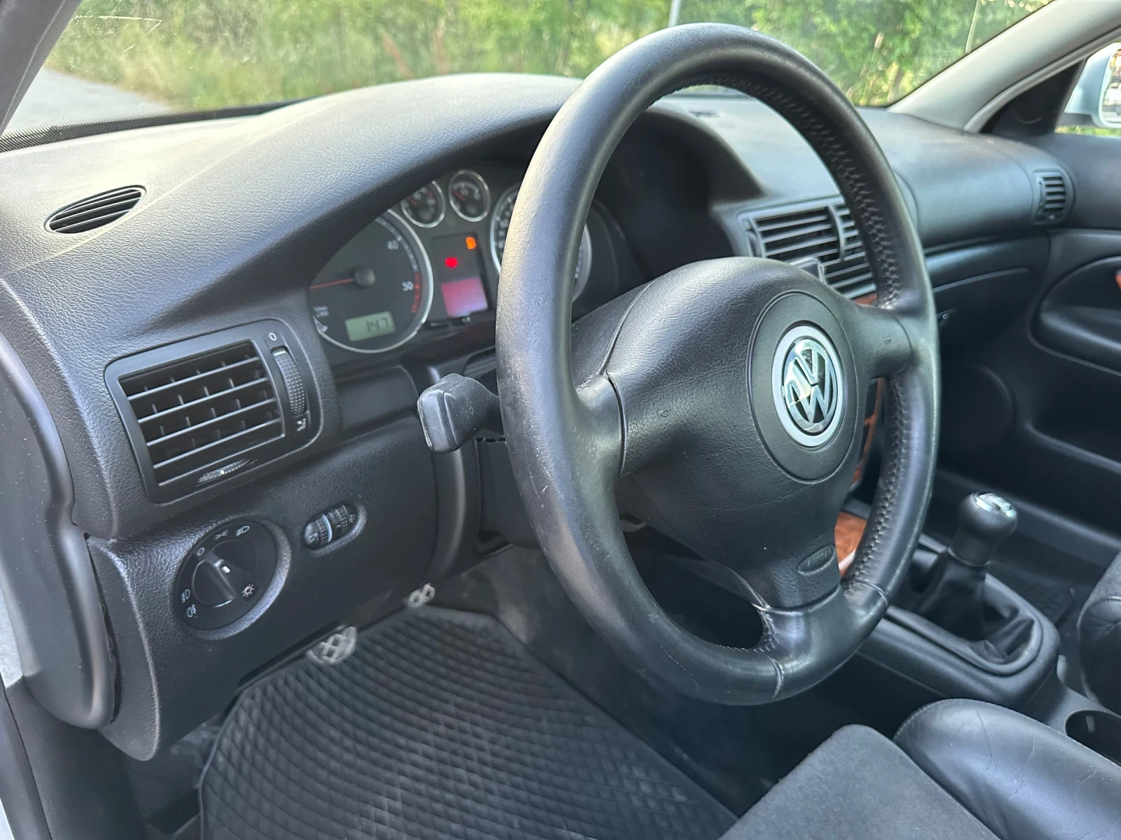 VW Passat 1.9TDI 131к.с - изображение 9