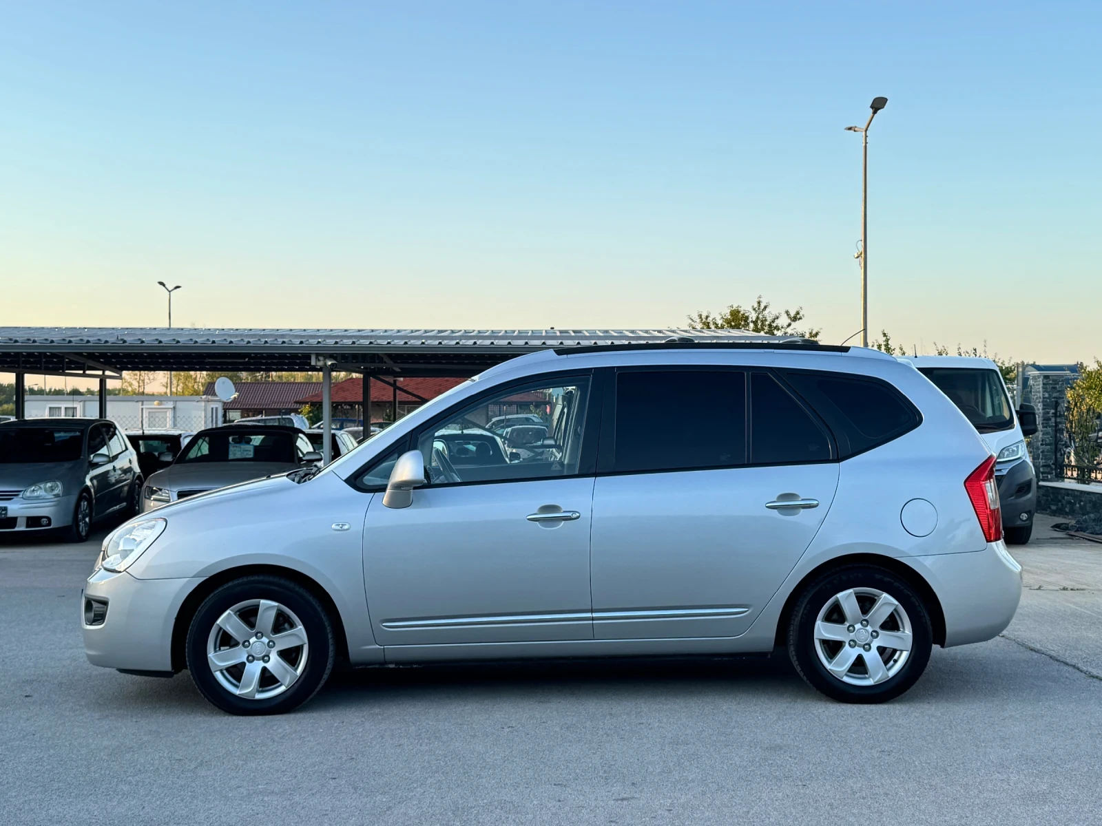 Kia Carens 2.0CRDI ИТАЛИЯ - изображение 2