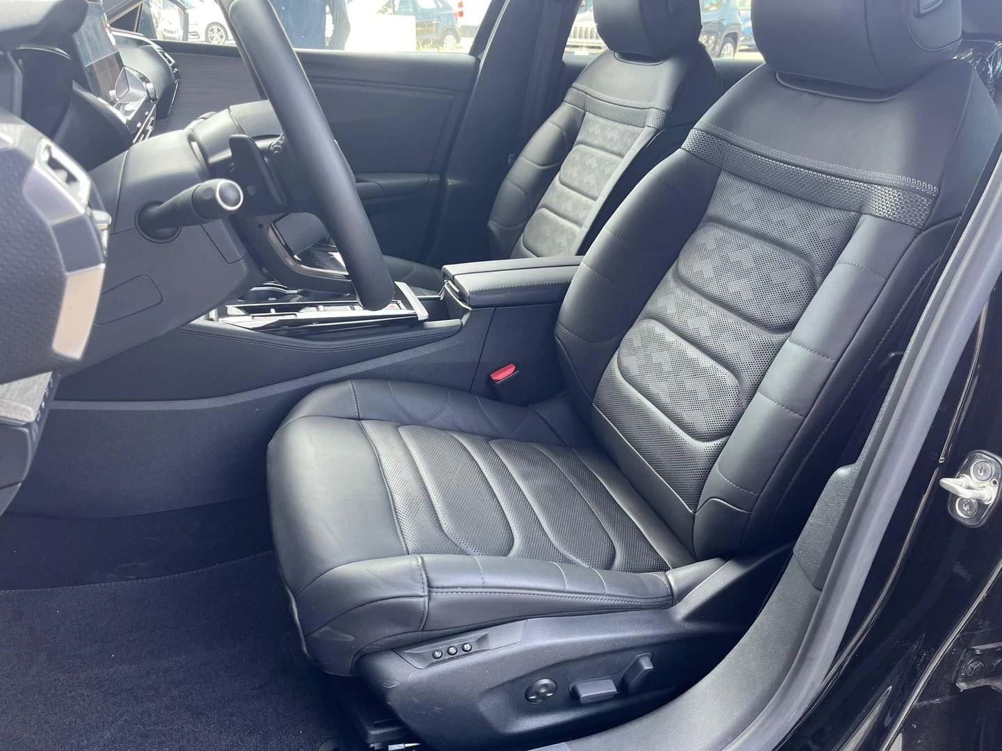 Citroen C5X 1.6 PLUG IN HYBRID Shine Pack | Mobile.bg   11