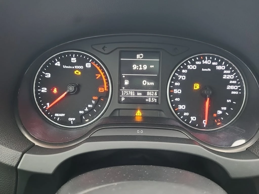 Audi A3 * 2.0T PREMIUM * CARFAX * БЕЗ ПЪРВОНАЧАЛНА ВНОСКА - изображение 9