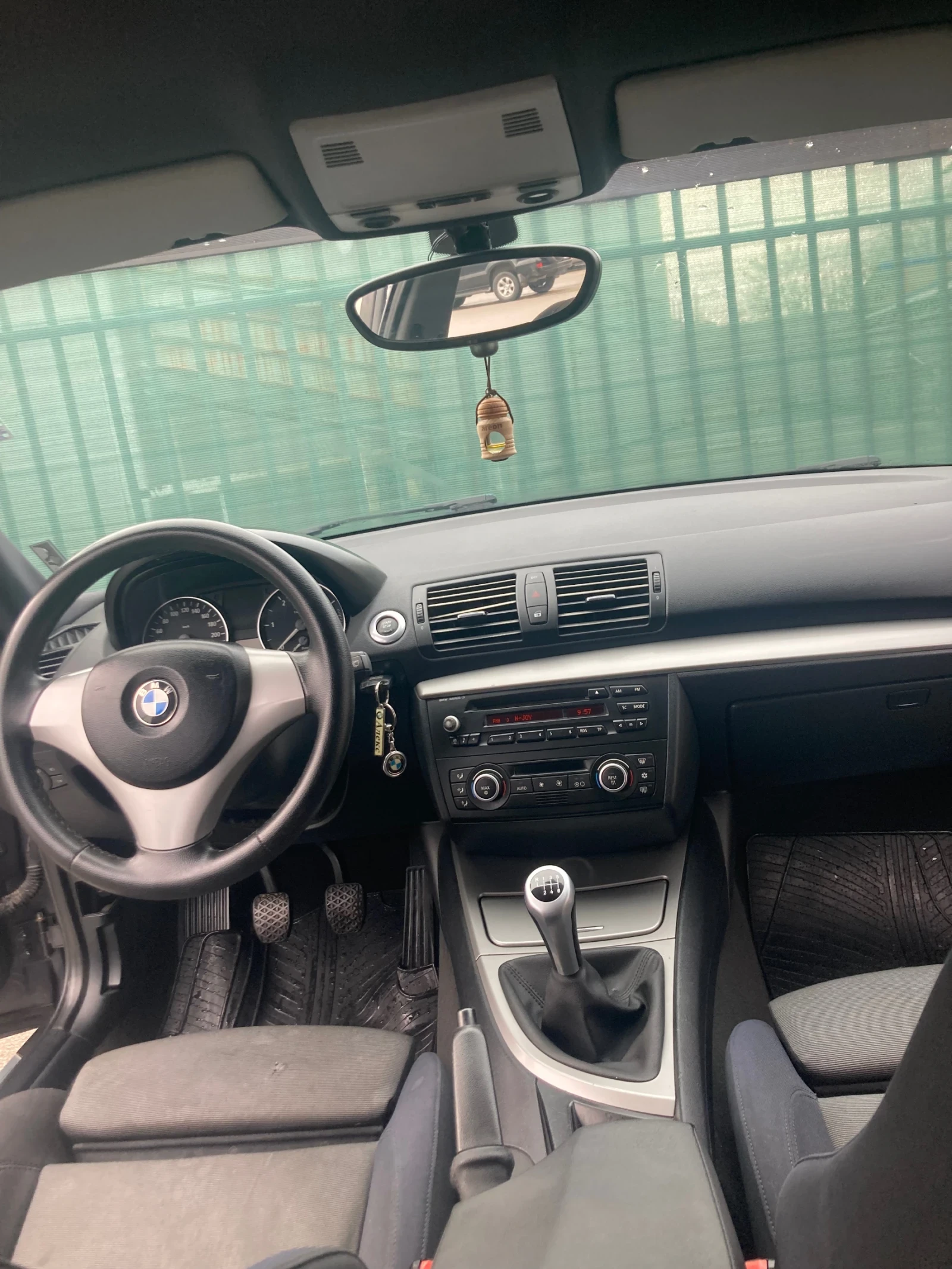 BMW 120  - изображение 8