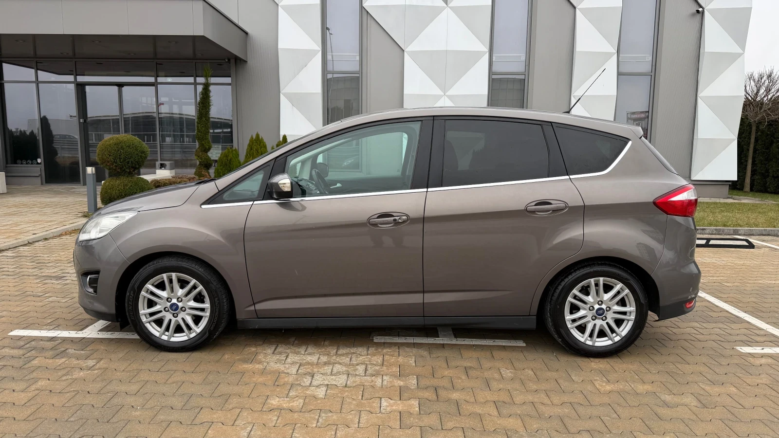 Ford C-max 1.6tdci 115kc.Titanium  - изображение 7