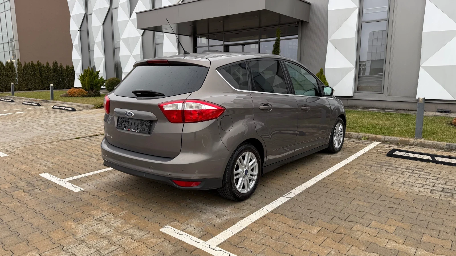 Ford C-max 1.6tdci 115kc.Titanium  - изображение 4
