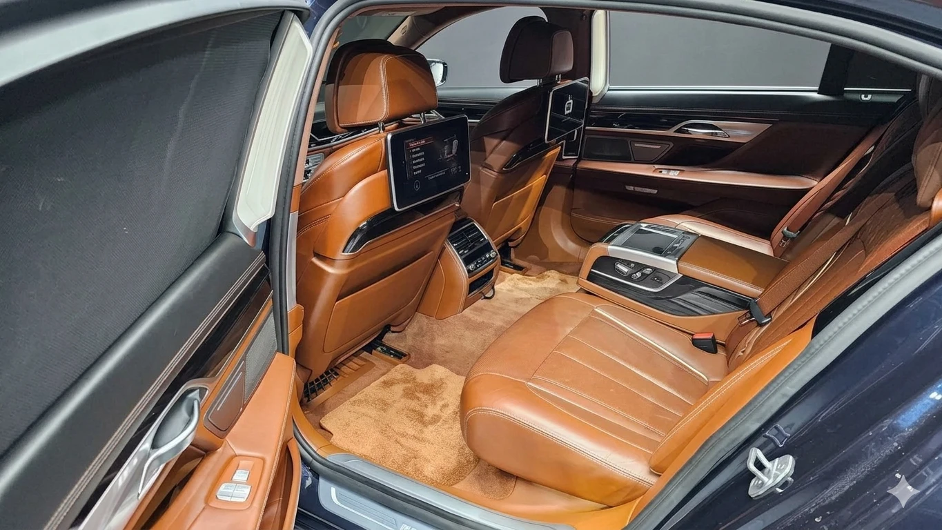 BMW 750 SOFT CLOSE* TV* ЩОРИ* ОБДУХ* МАСАЖИ, снимка 9 - Автомобили и джипове - 53916003