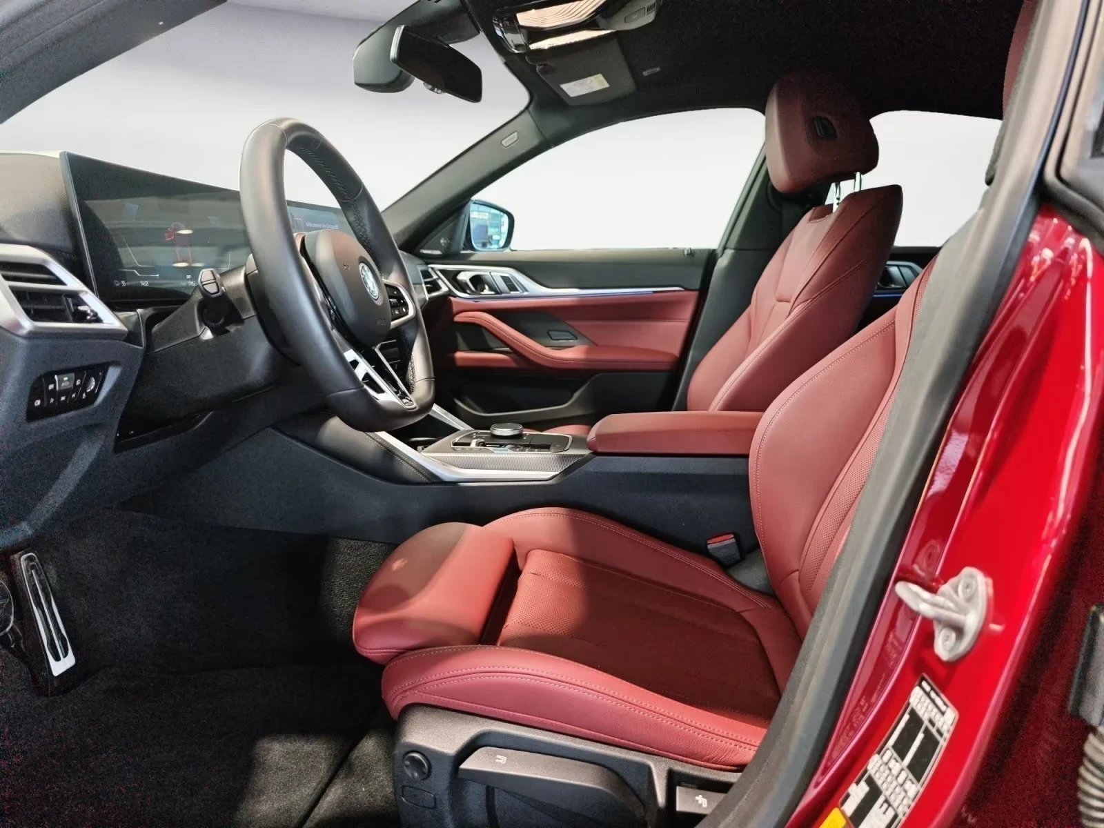 BMW i4 eDrive40 Gran Coupe M Sport 360  Head-Up, снимка 7 - Автомобили и джипове - 54070651
