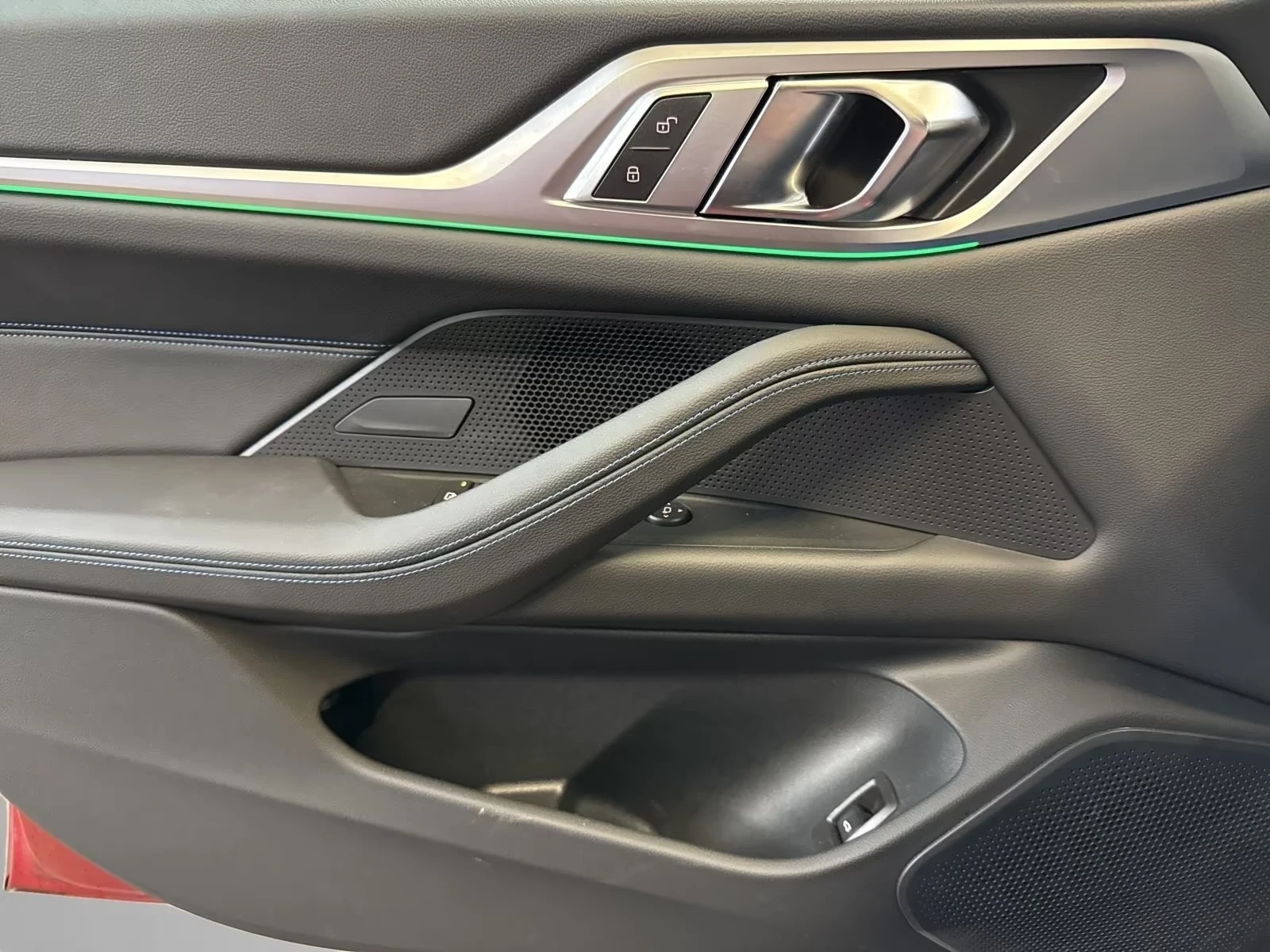 BMW i4 eDrive40 Gran Coupe M Sport| PA+ | HiFi| Head-Up, снимка 11 - Автомобили и джипове - 54070651