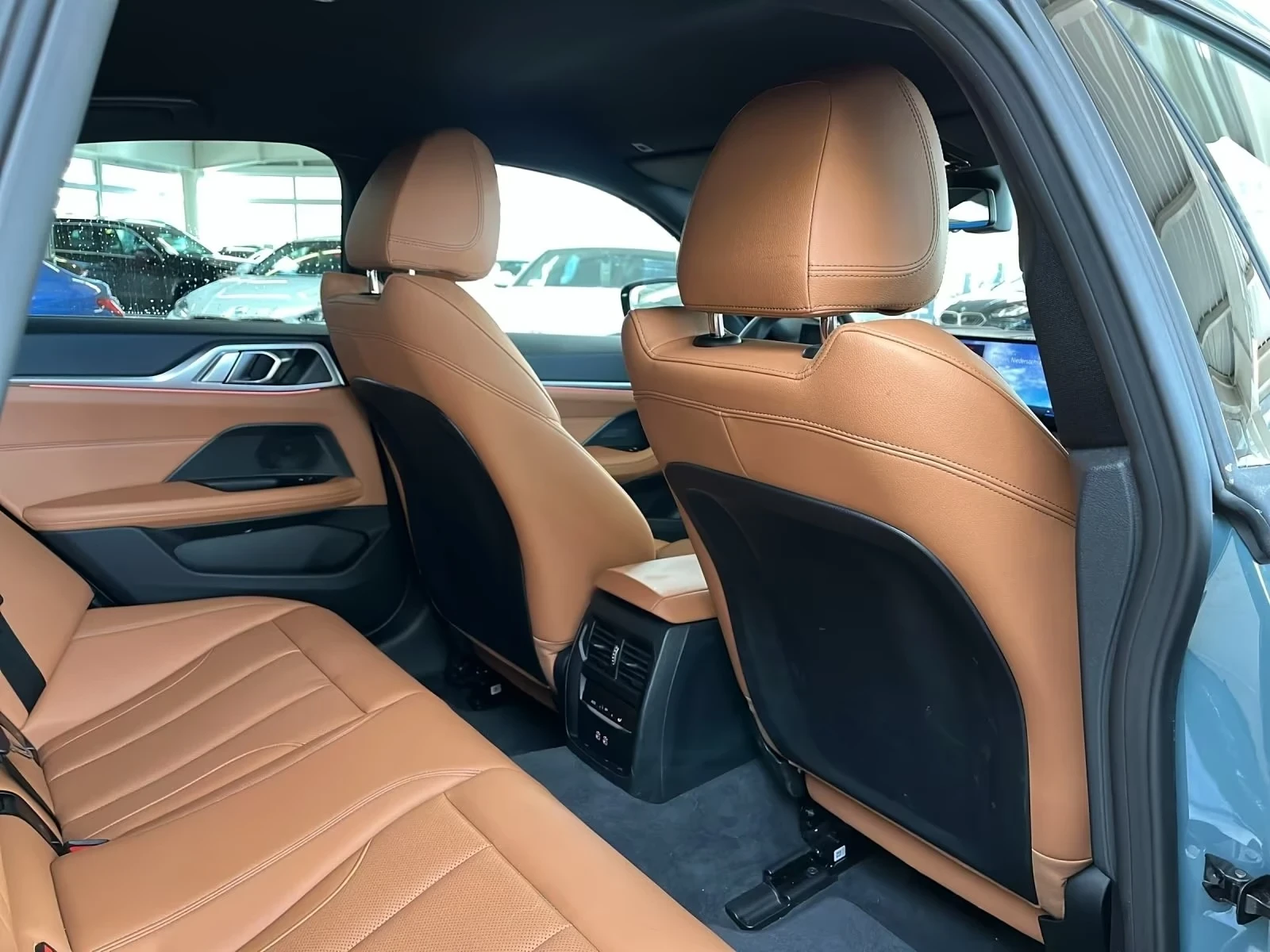 BMW i4 eDrive40 Gran Coupe M Sport 360  Head-Up, снимка 14 - Автомобили и джипове - 54070651