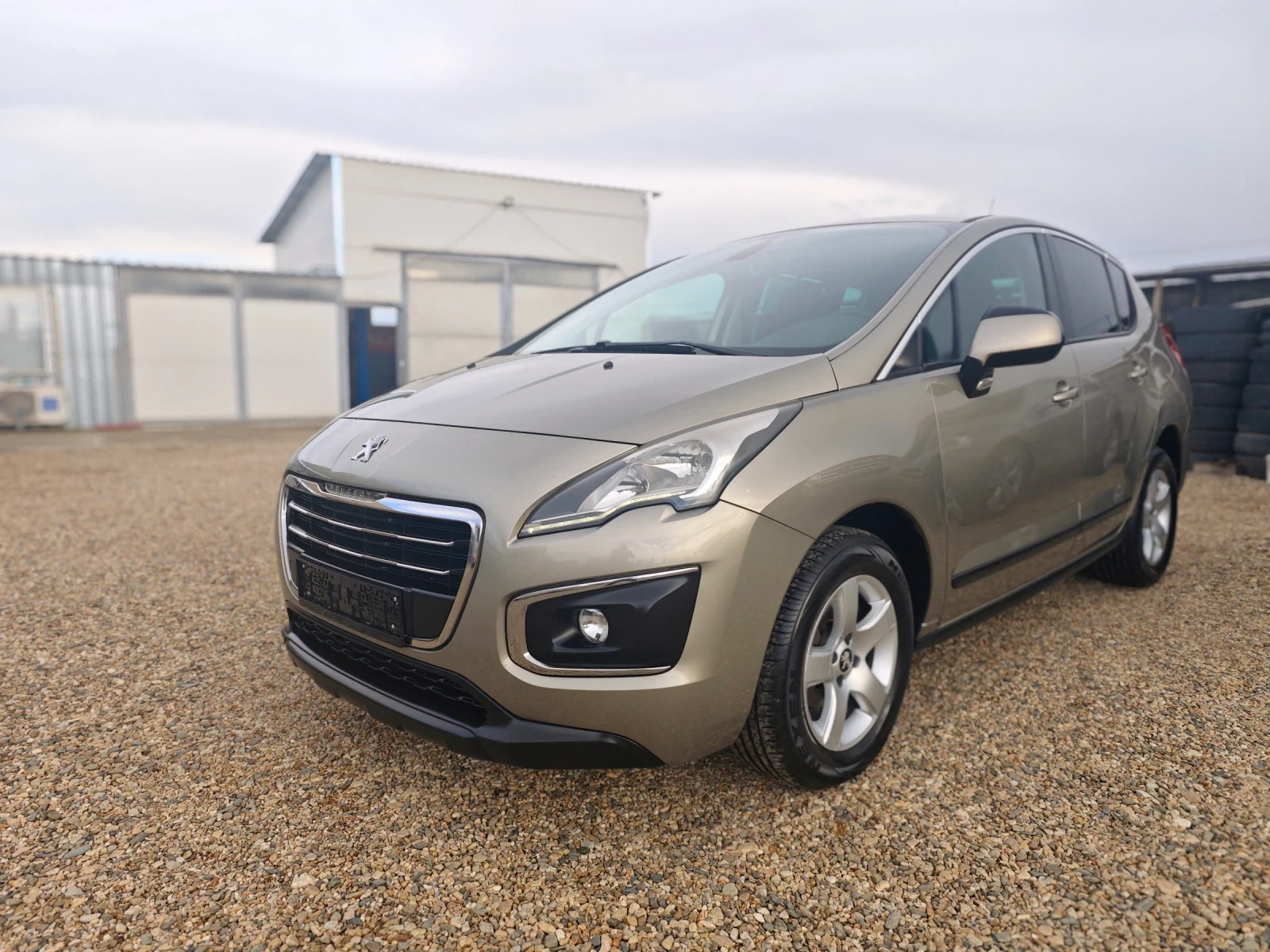 Peugeot 3008 E-HDI* Facelift* TOP* ШВЕЙЦАРИЯ* FULL, снимка 1 - Автомобили и джипове - 54087551