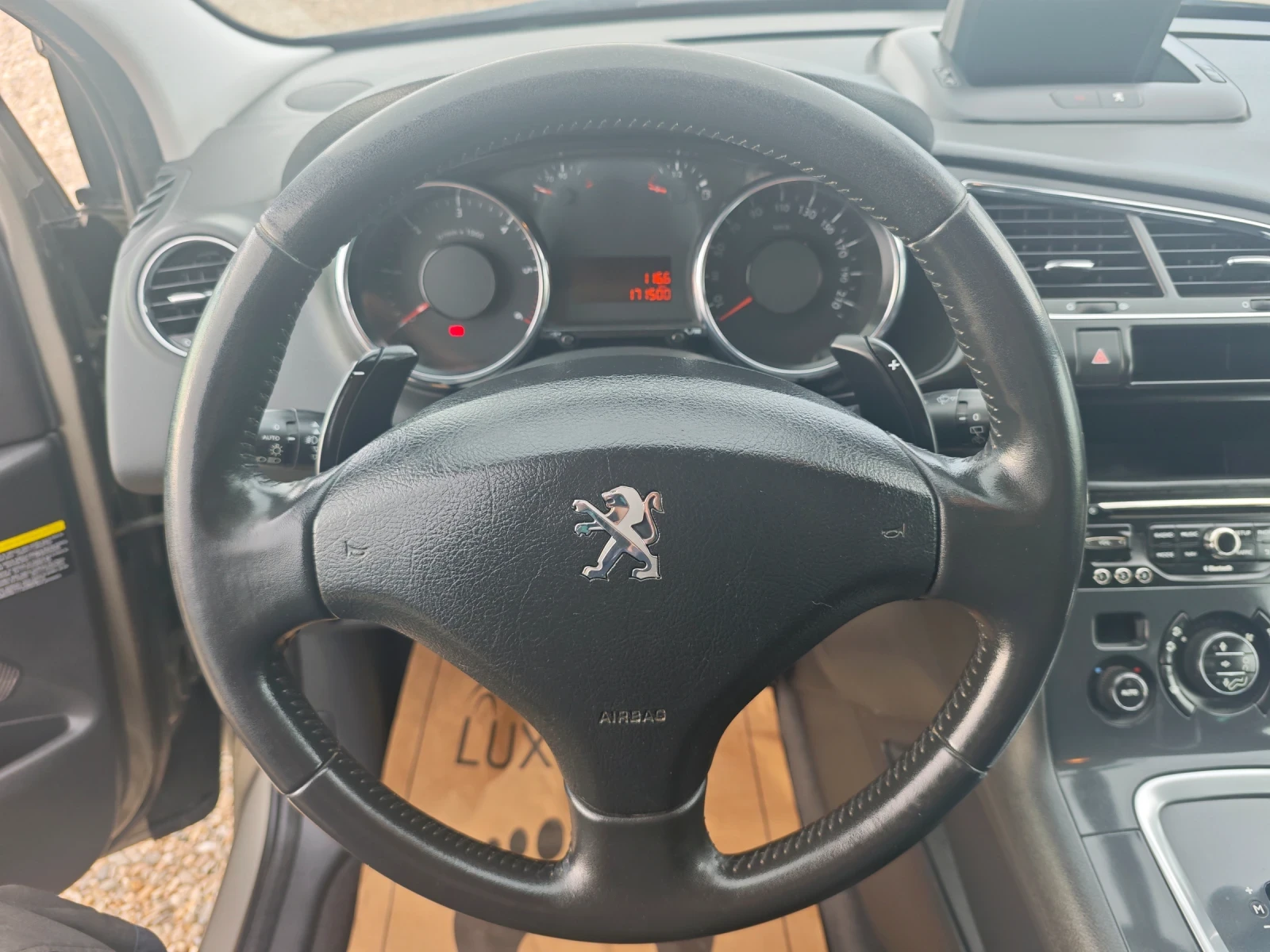 Peugeot 3008 E-HDI* Facelift* TOP* ШВЕЙЦАРИЯ* FULL, снимка 9 - Автомобили и джипове - 54087551