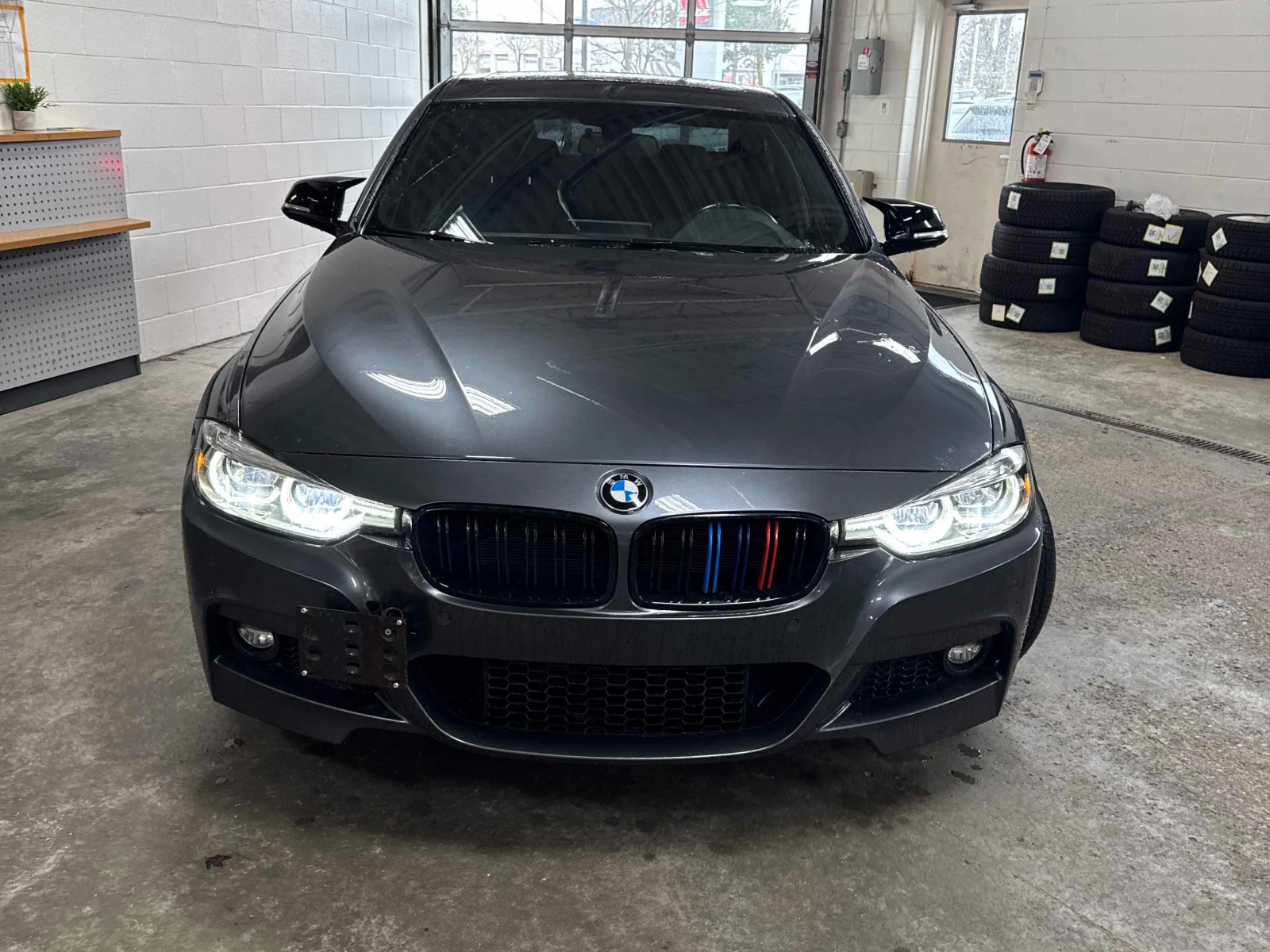 BMW 330 М ПАКЕТ * HEAD UP * БЕЗ ИНЦИДЕНТ * , снимка 2 - Автомобили и джипове - 54152533