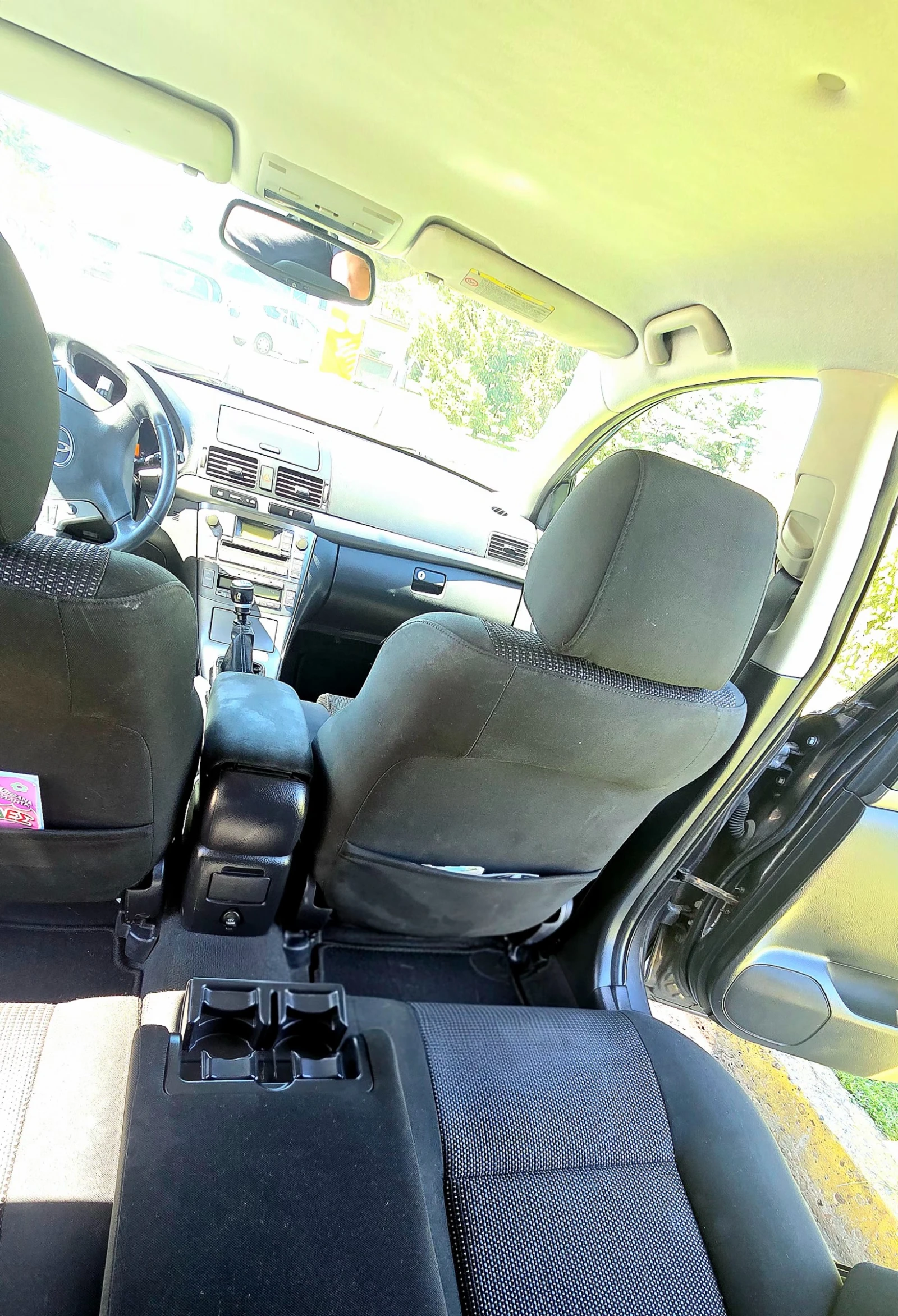 Toyota Avensis, снимка 10 - Автомобили и джипове - 54279228