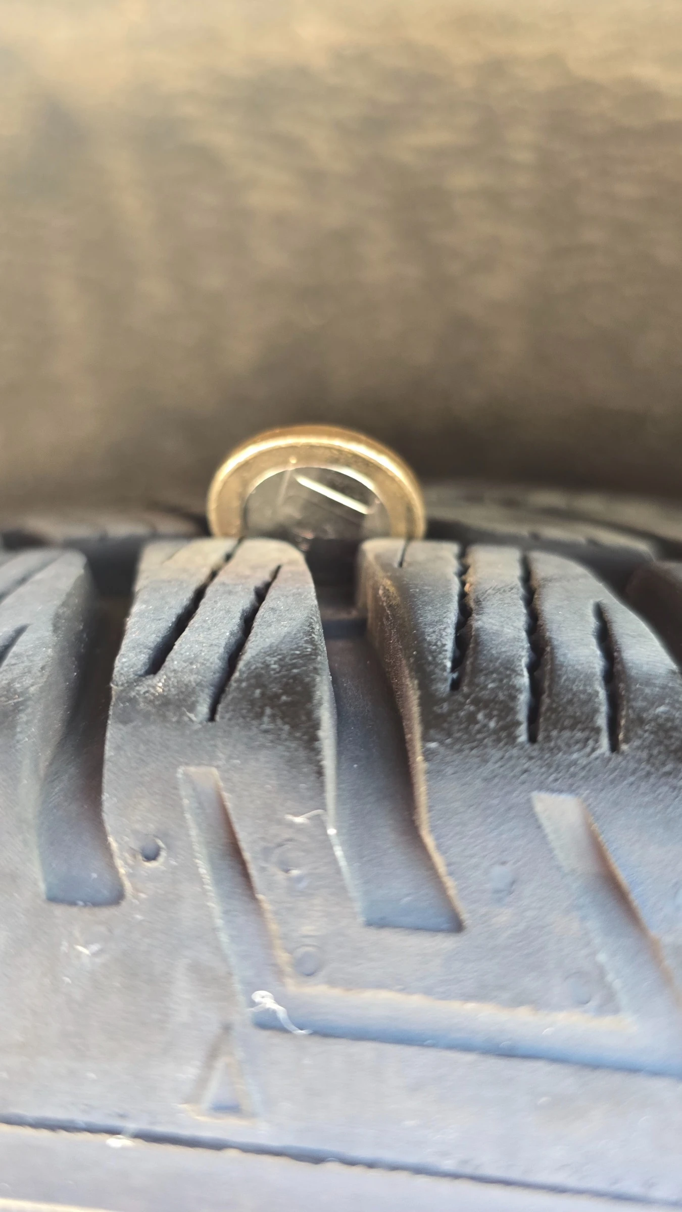 Toyota Avensis, снимка 16 - Автомобили и джипове - 54279228