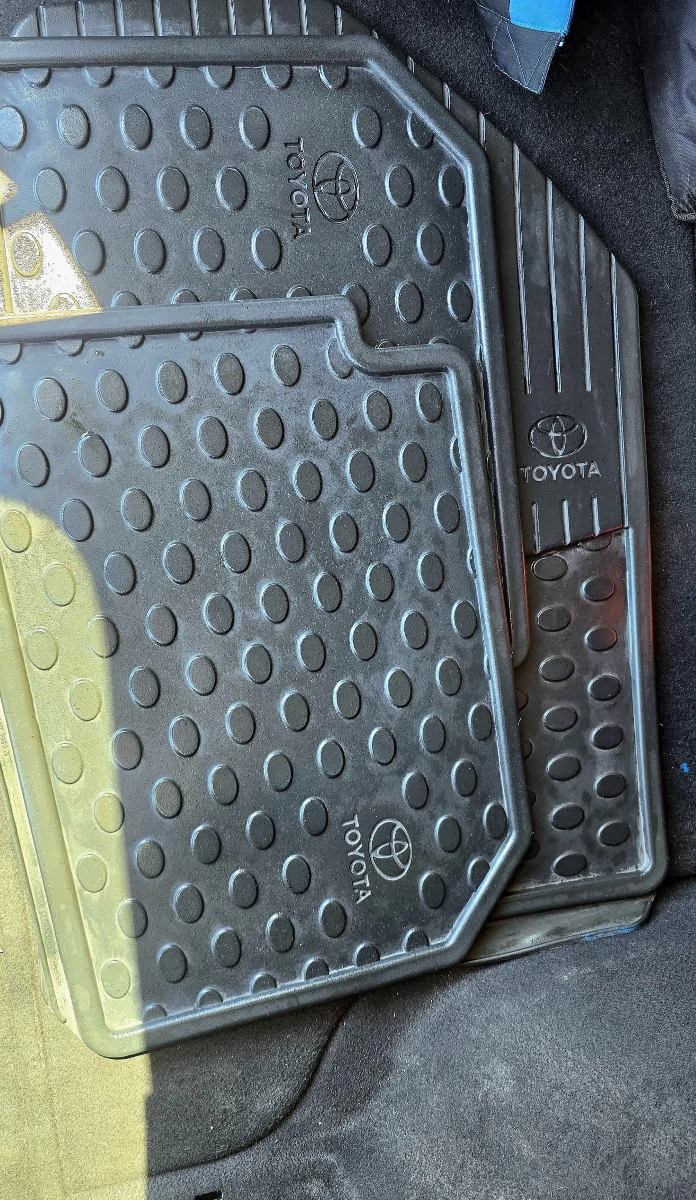 Toyota Avensis, снимка 17 - Автомобили и джипове - 54279228