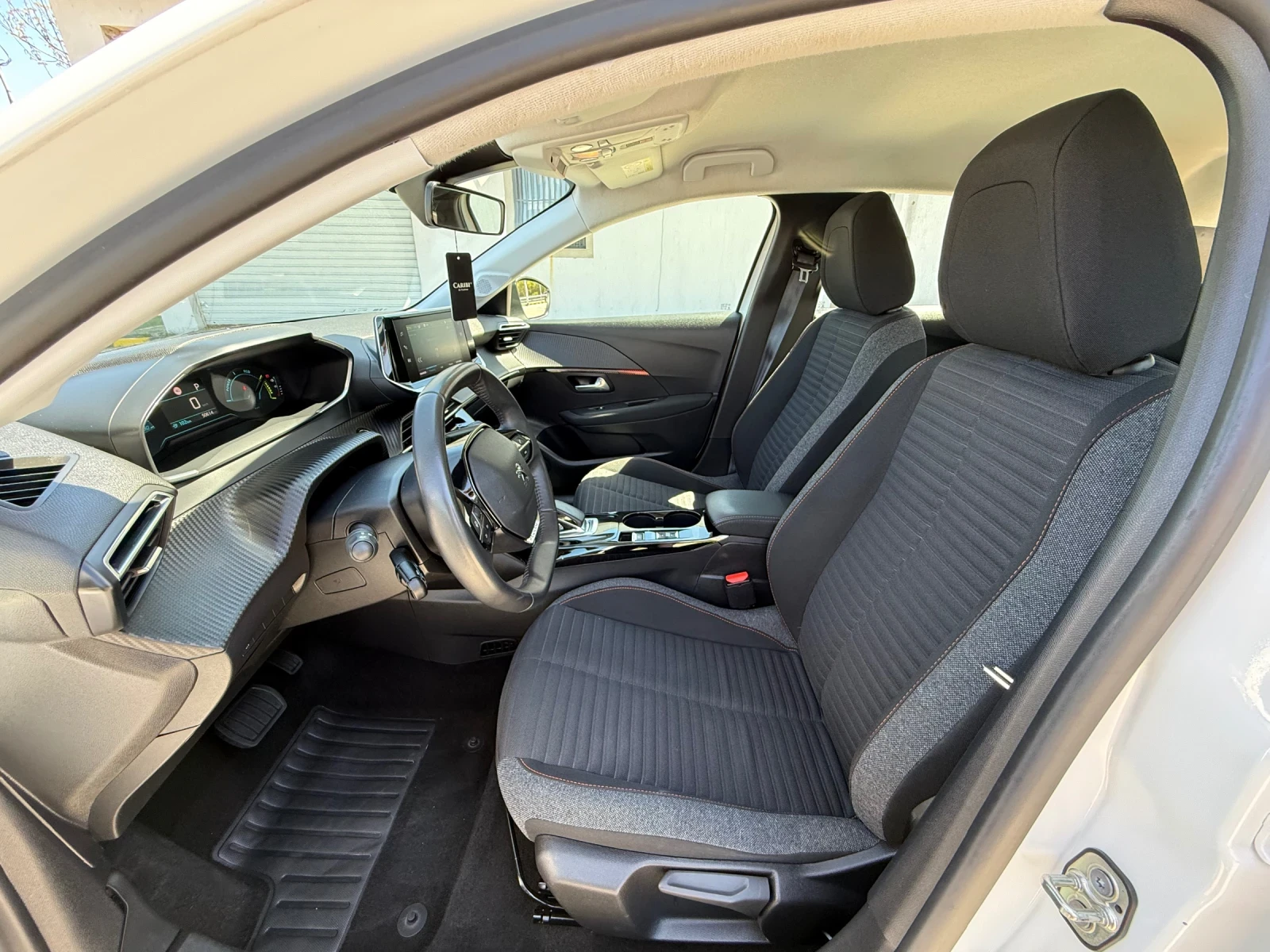 Peugeot 208 e/50kWh* FULL LED* NAVI* COC* KTEO, снимка 8 - Автомобили и джипове - 54311896