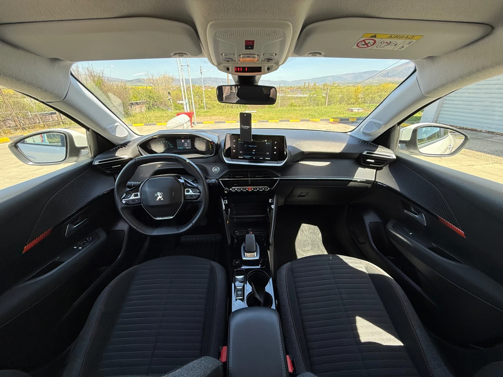 Peugeot 208 e/50kWh* FULL LED* NAVI* COC* KTEO, снимка 11 - Автомобили и джипове - 54311896