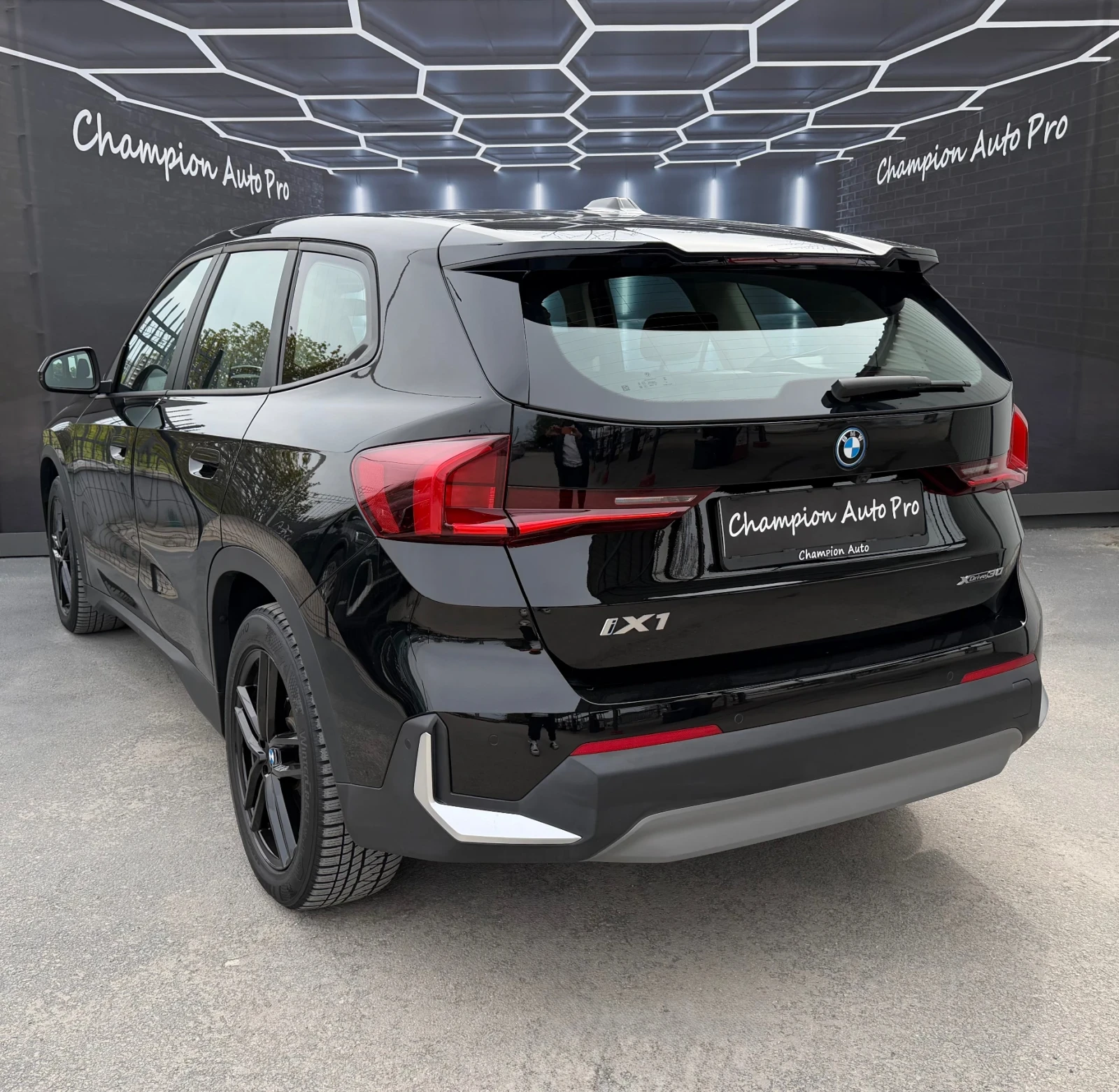 BMW iX1 30Xdrive/Leder/Kam/Carplay/Led | Mobile.bg � ����������� 4