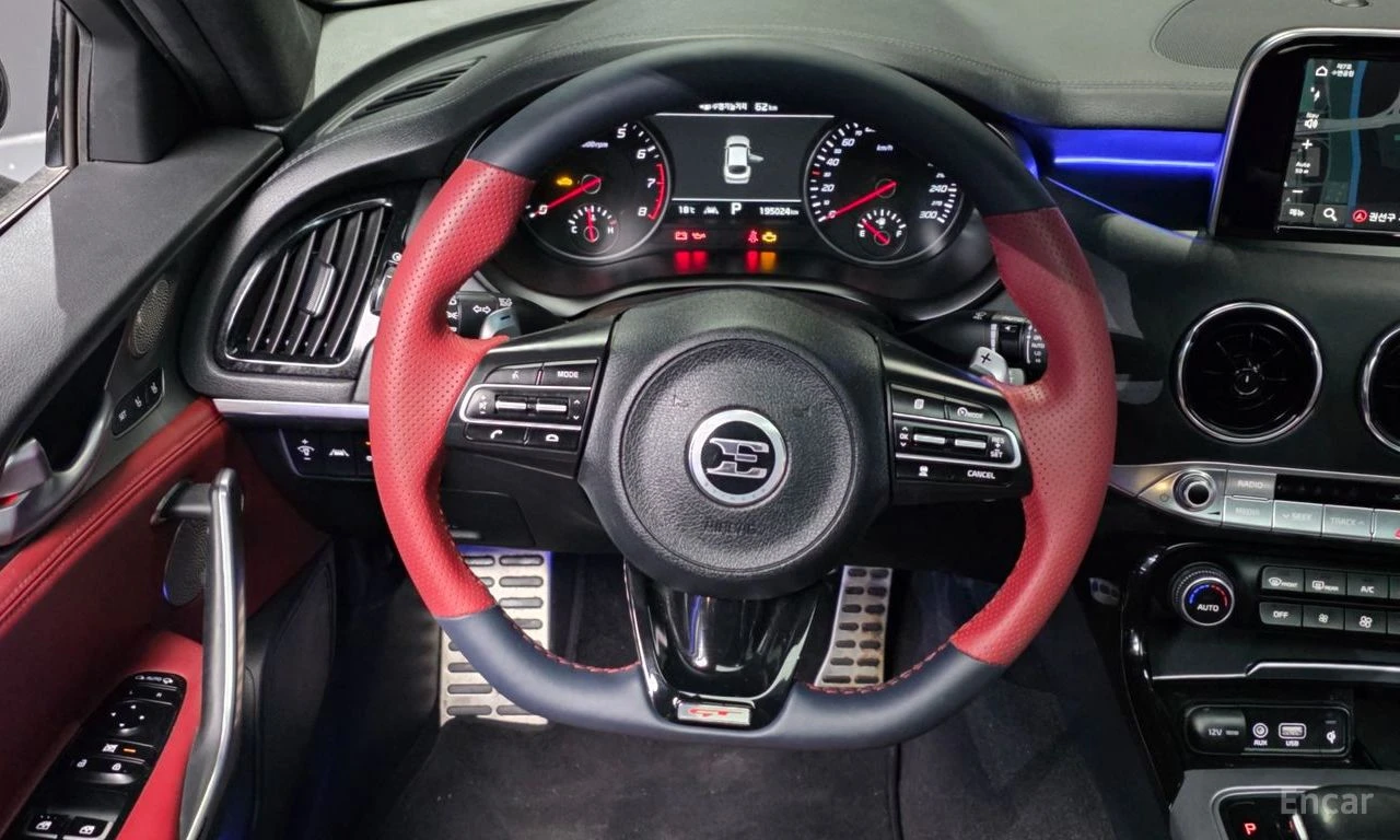 Kia Stinger 3.3 GT AWD* HARMAN KARDON* HEAD-UP* 360 CAM* , снимка 8 - Автомобили и джипове - 54623761