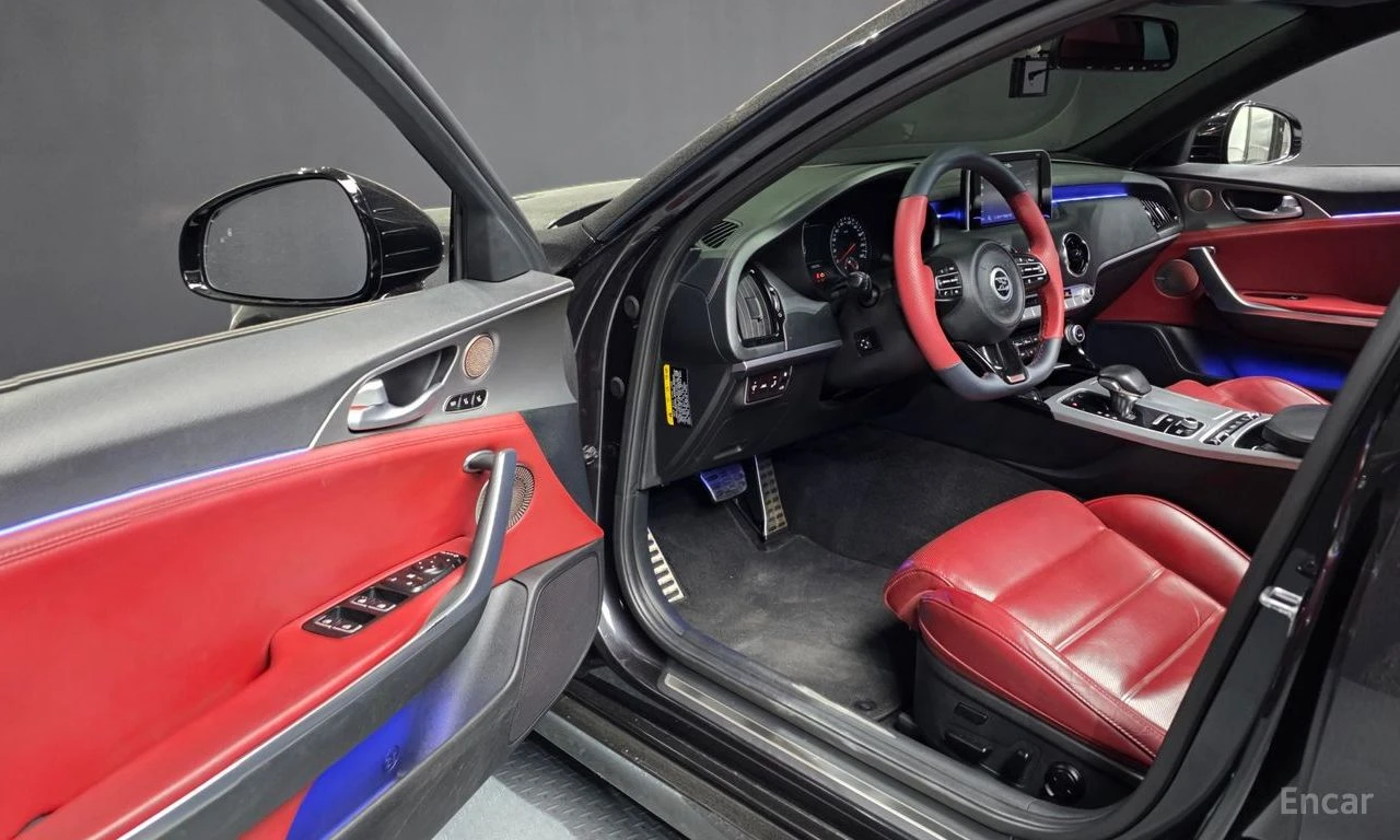 Kia Stinger 3.3 GT AWD* HARMAN KARDON* HEAD-UP* 360 CAM* , снимка 6 - Автомобили и джипове - 54623761