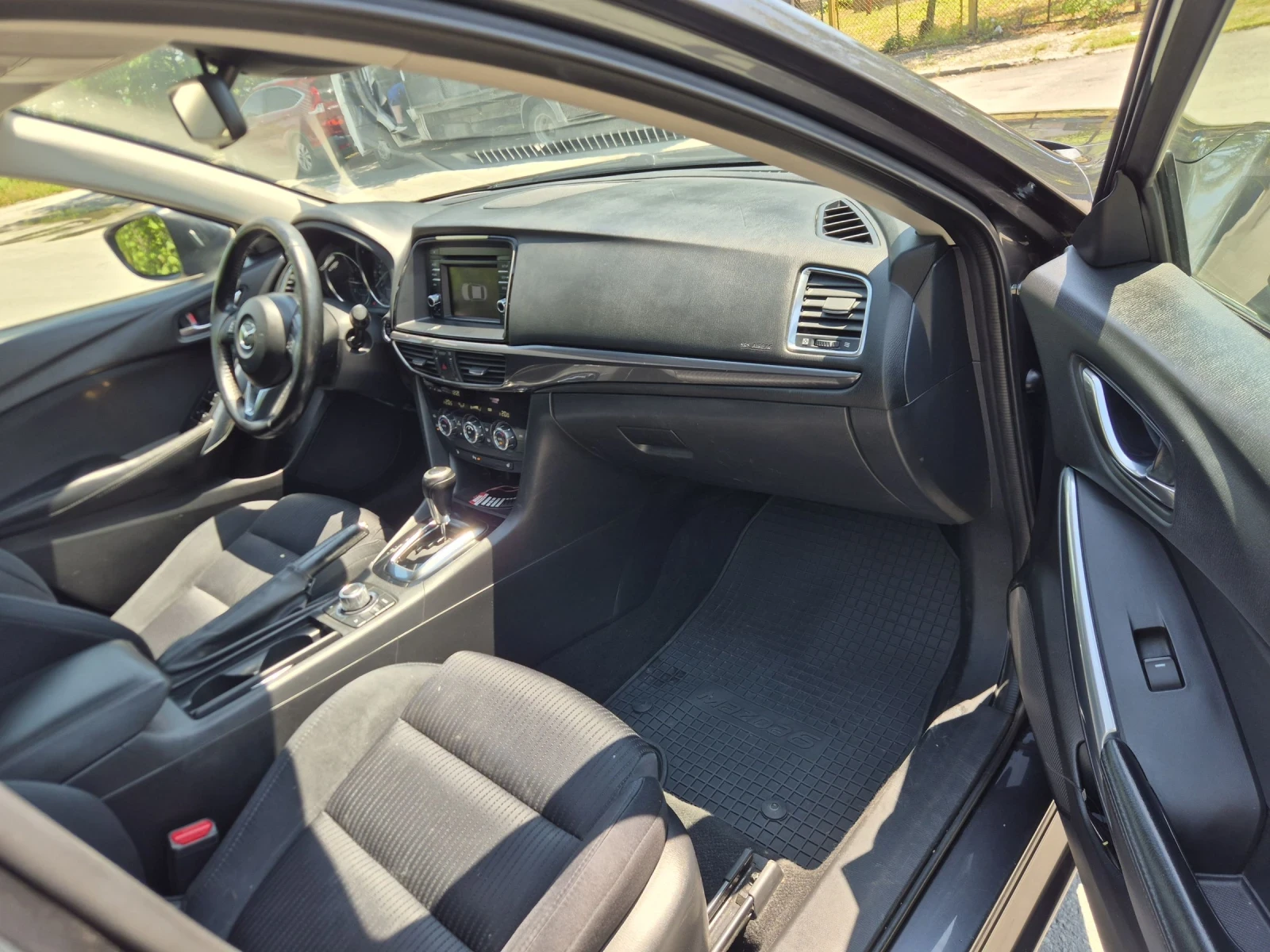 Mazda 6 2.2D SKYACTIV , снимка 10 - Автомобили и джипове - 54712149