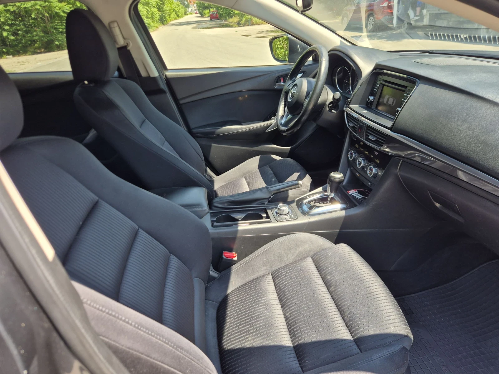 Mazda 6 2.2D SKYACTIV , снимка 11 - Автомобили и джипове - 54712149