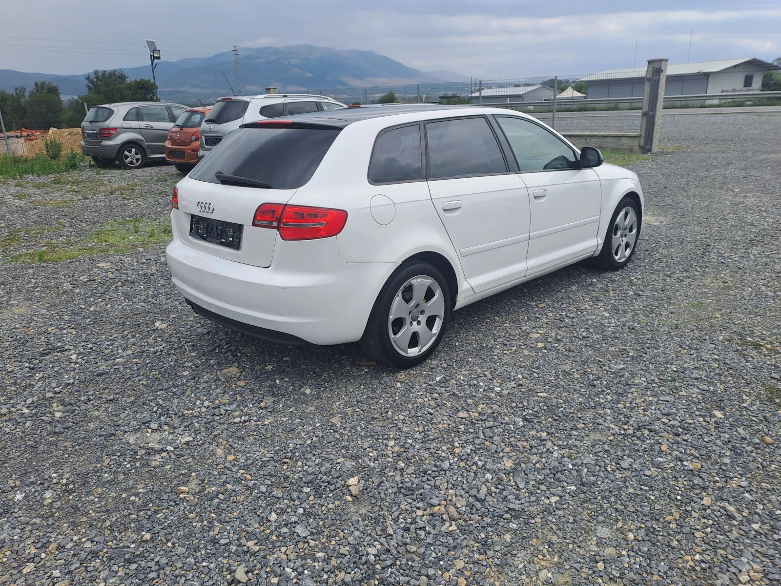 Audi A3 1.6TDI 90K.C., снимка 4 - Автомобили и джипове - 55405328