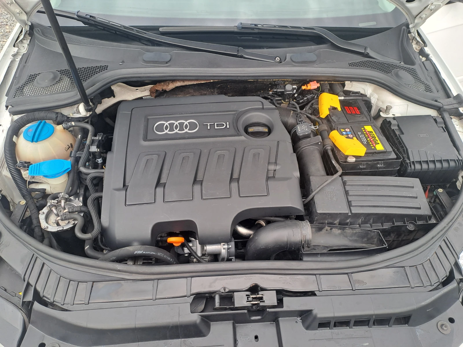Audi A3 1.6TDI 90K.C., снимка 8 - Автомобили и джипове - 55405328