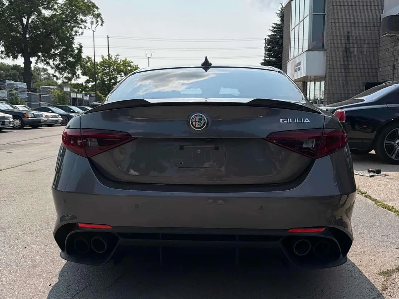 Alfa Romeo Giulia * Quadrifoglio* АВТОКРЕДИТ  БЕЗ ПЪРВОНАЧАЛНА ВНОСК, снимка 4 - Автомобили и джипове - 55476783
