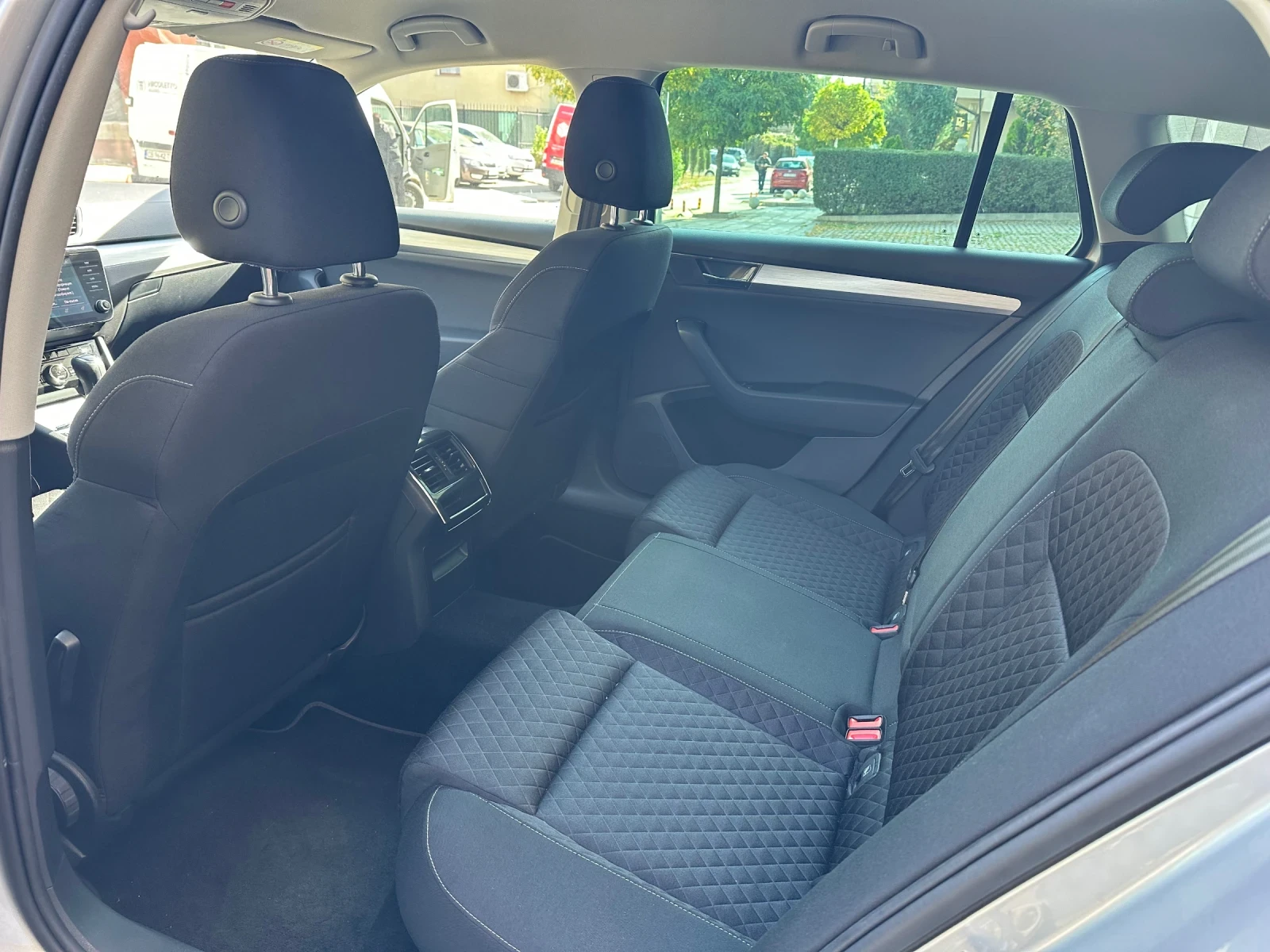 Skoda Superb 2.0 TDI  | Mobile.bg � ����������� 11