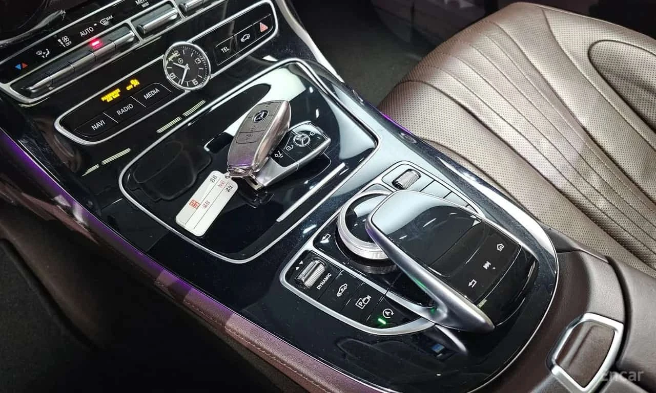 Mercedes-Benz CLS 400 d 4MATIC AMG ХЕДЪП ОБДУХВАНЕ 360 BURMESTER, снимка 9 - Автомобили и джипове - 55574791