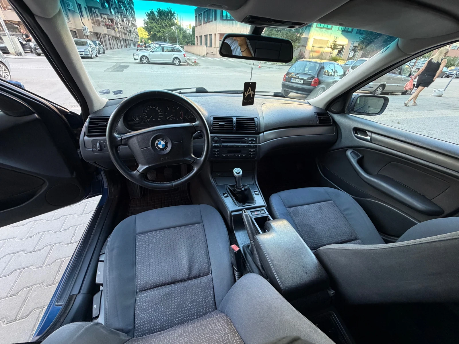 BMW 320, снимка 6 - Автомобили и джипове - 55724558