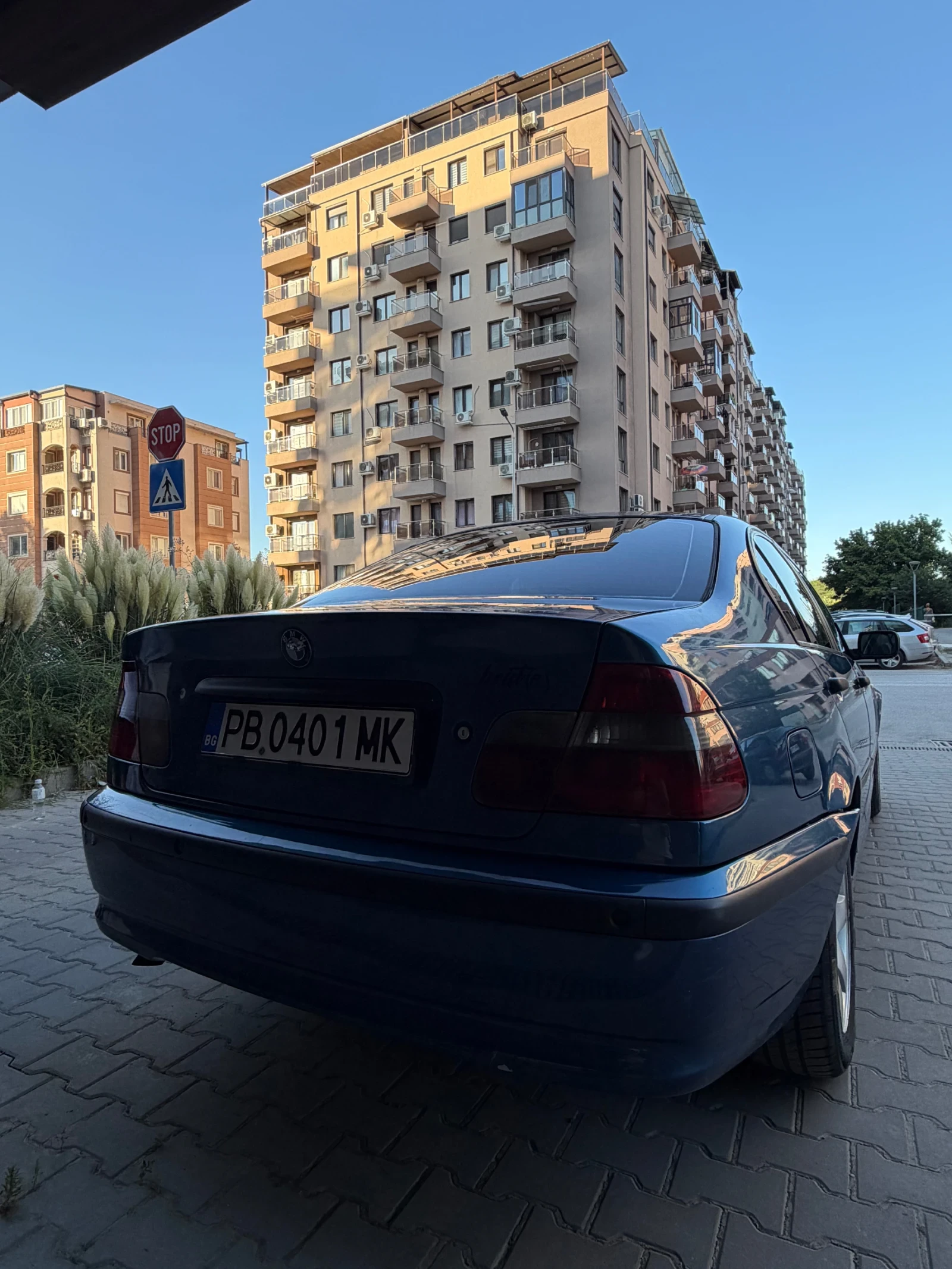 BMW 320, снимка 14 - Автомобили и джипове - 55724558