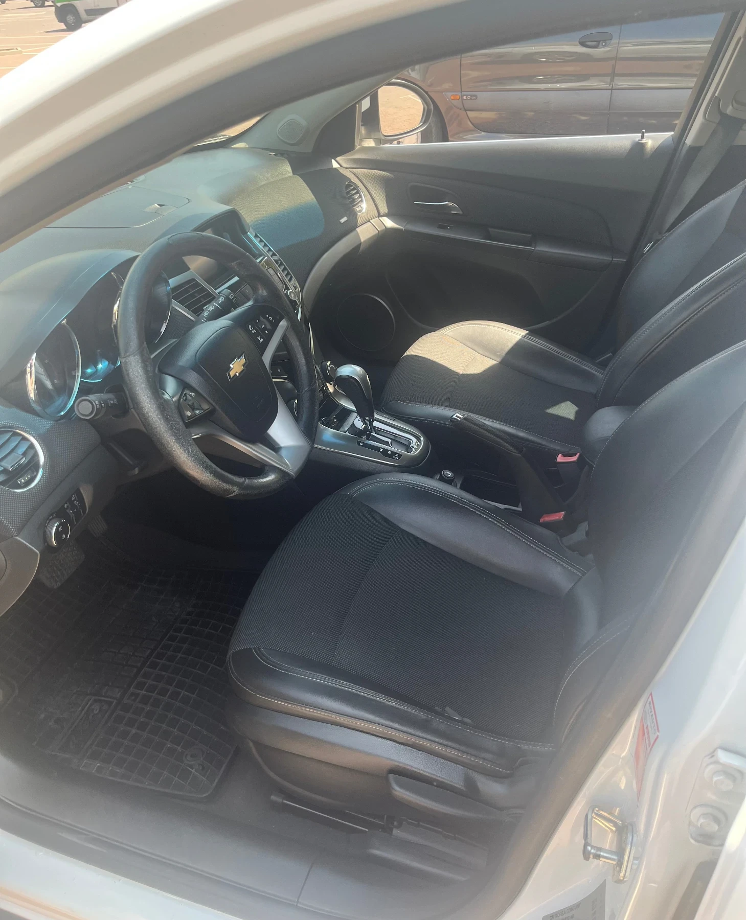 Chevrolet Cruze, снимка 3 - Автомобили и джипове - 55823181