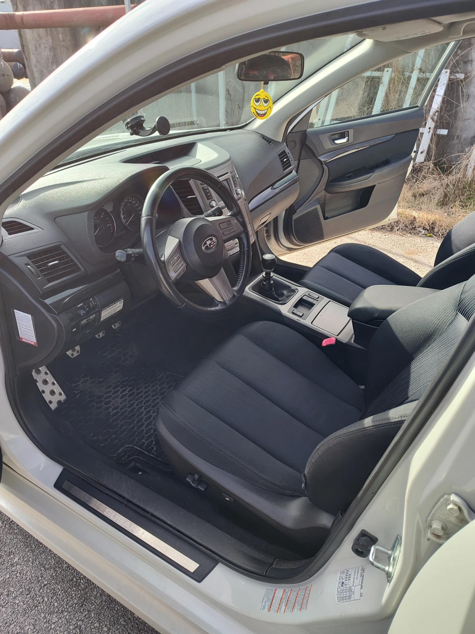 Subaru Legacy, снимка 6 - Автомобили и джипове - 56269760