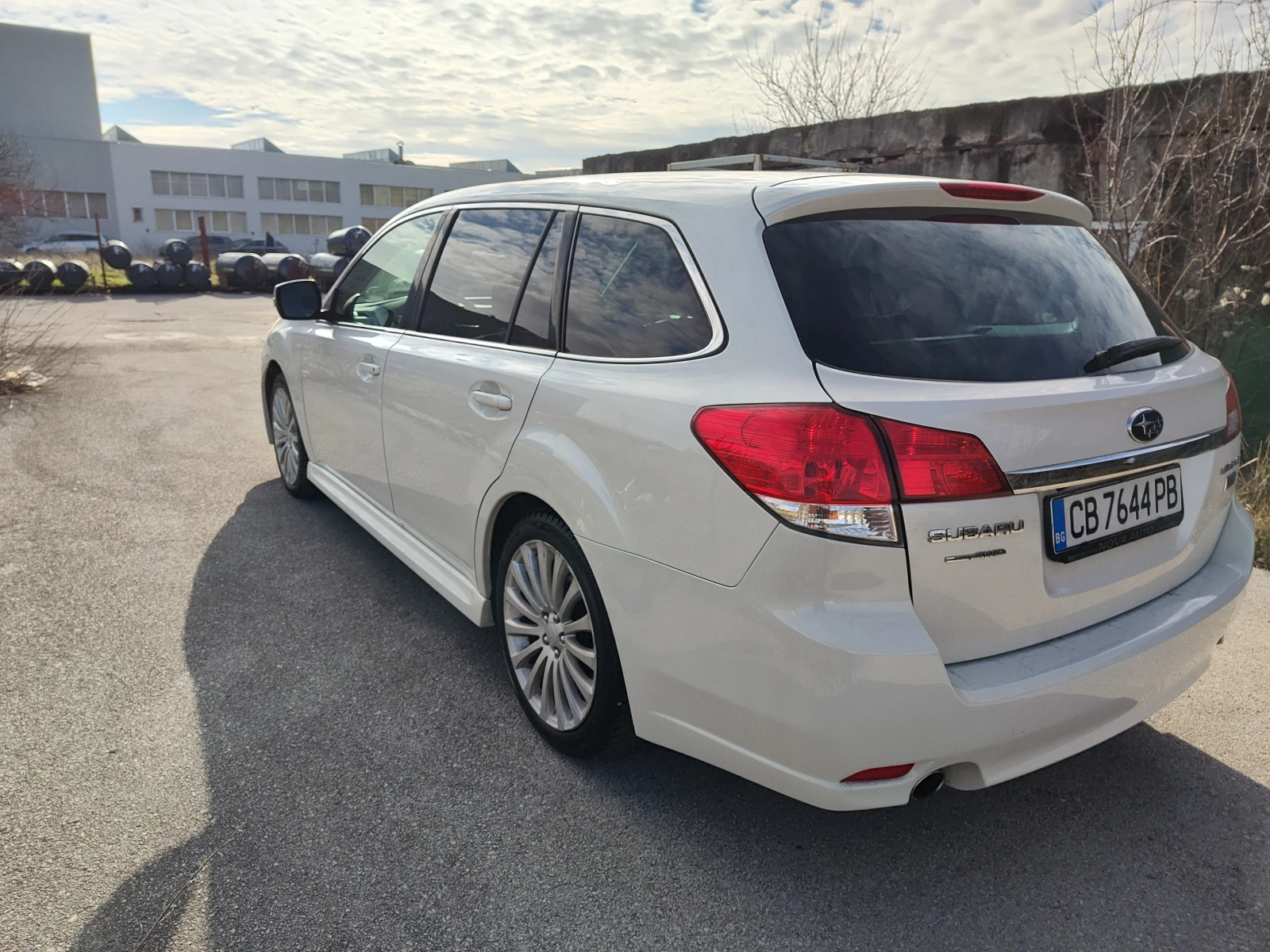 Subaru Legacy, снимка 5 - Автомобили и джипове - 56269760