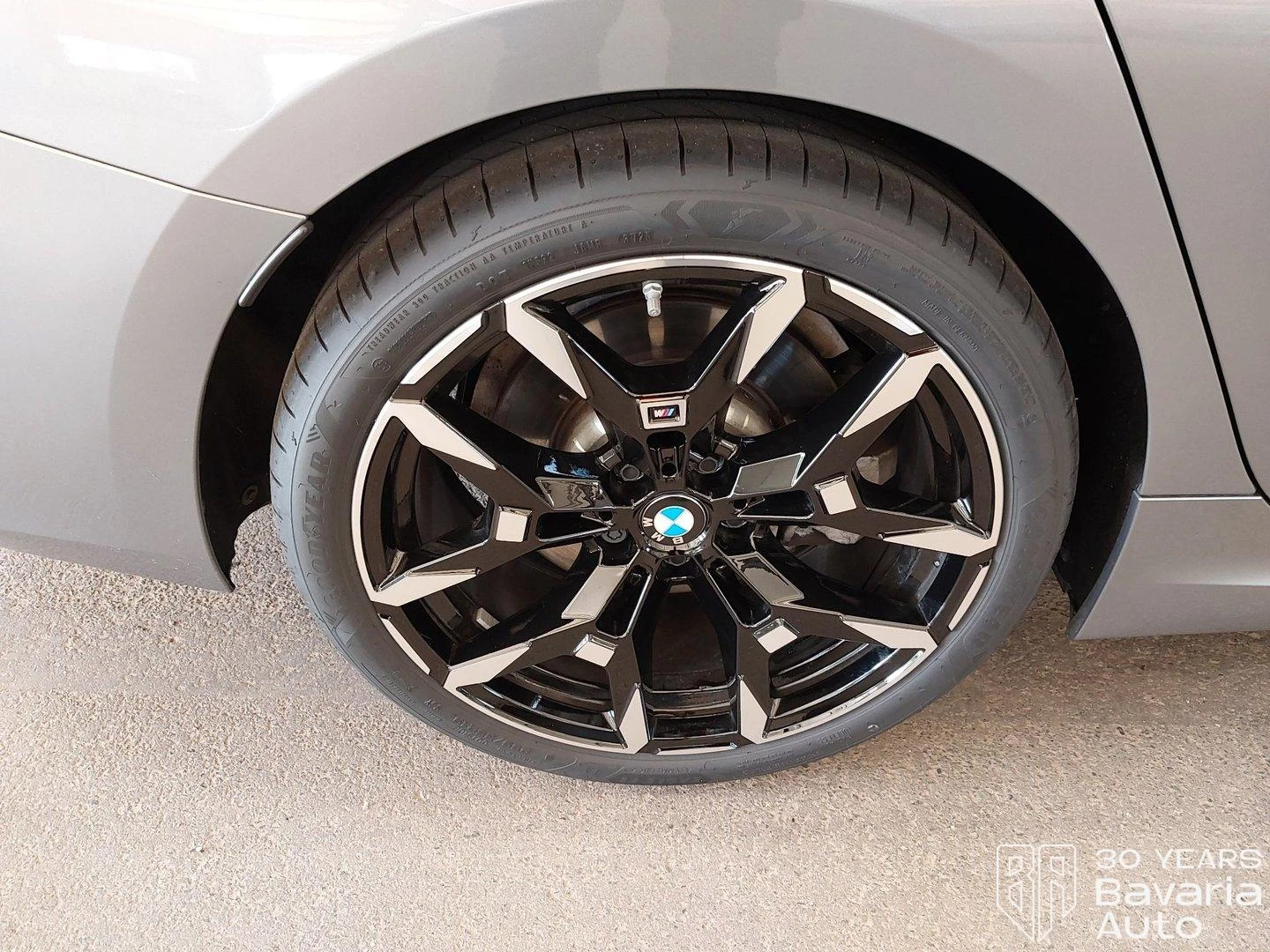 BMW 330 d xDrive Touring Sportautomatic, снимка 12 - Автомобили и джипове - 56302734