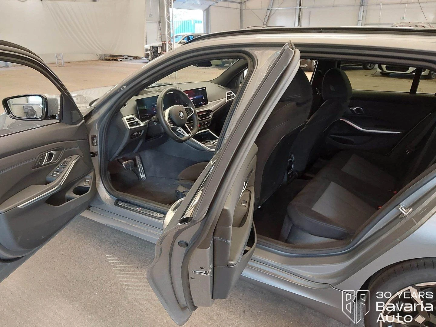BMW 330 d xDrive Touring Sportautomatic, снимка 5 - Автомобили и джипове - 56302734