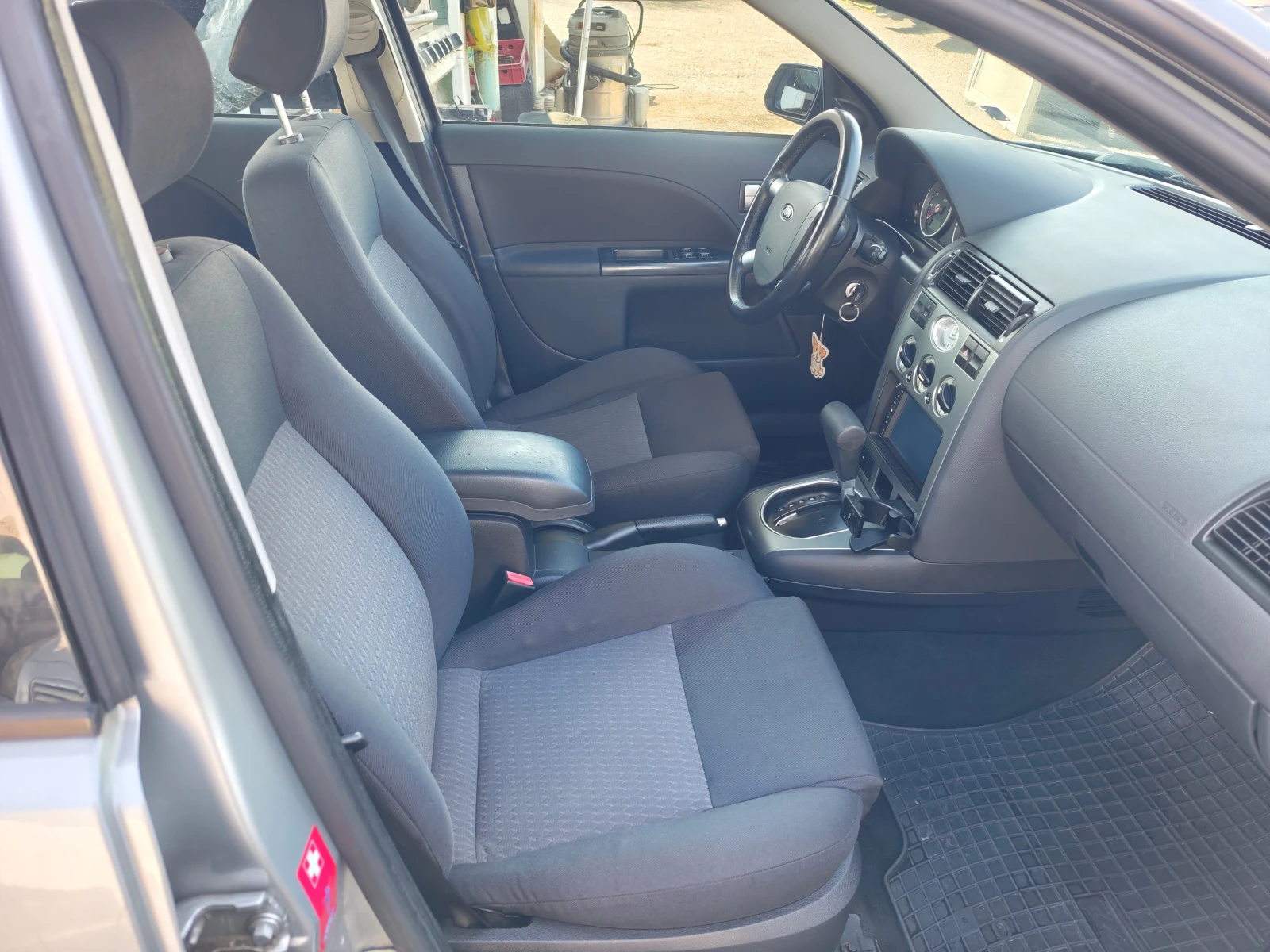 Ford Mondeo ШВЕЙЦАРИЯ, снимка 8 - Автомобили и джипове - 56337095
