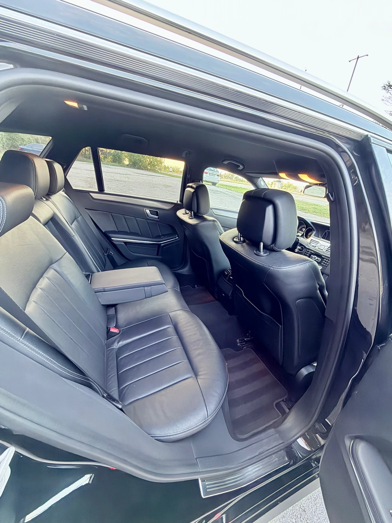 Mercedes-Benz E 250 2.2 CDI BlueEFFICIENCY , снимка 9 - Автомобили и джипове - 56705167