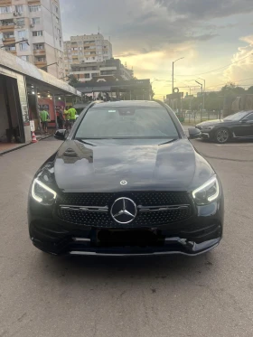  Mercedes-Benz GLC 300 AMG pack