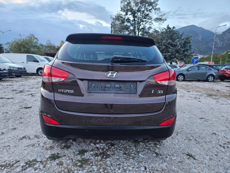 Hyundai IX35 2.0/ГАЗ/ИТАЛИЯ/БЕЗ РЪЖДА, снимка 4 - Автомобили и джипове - 47552862